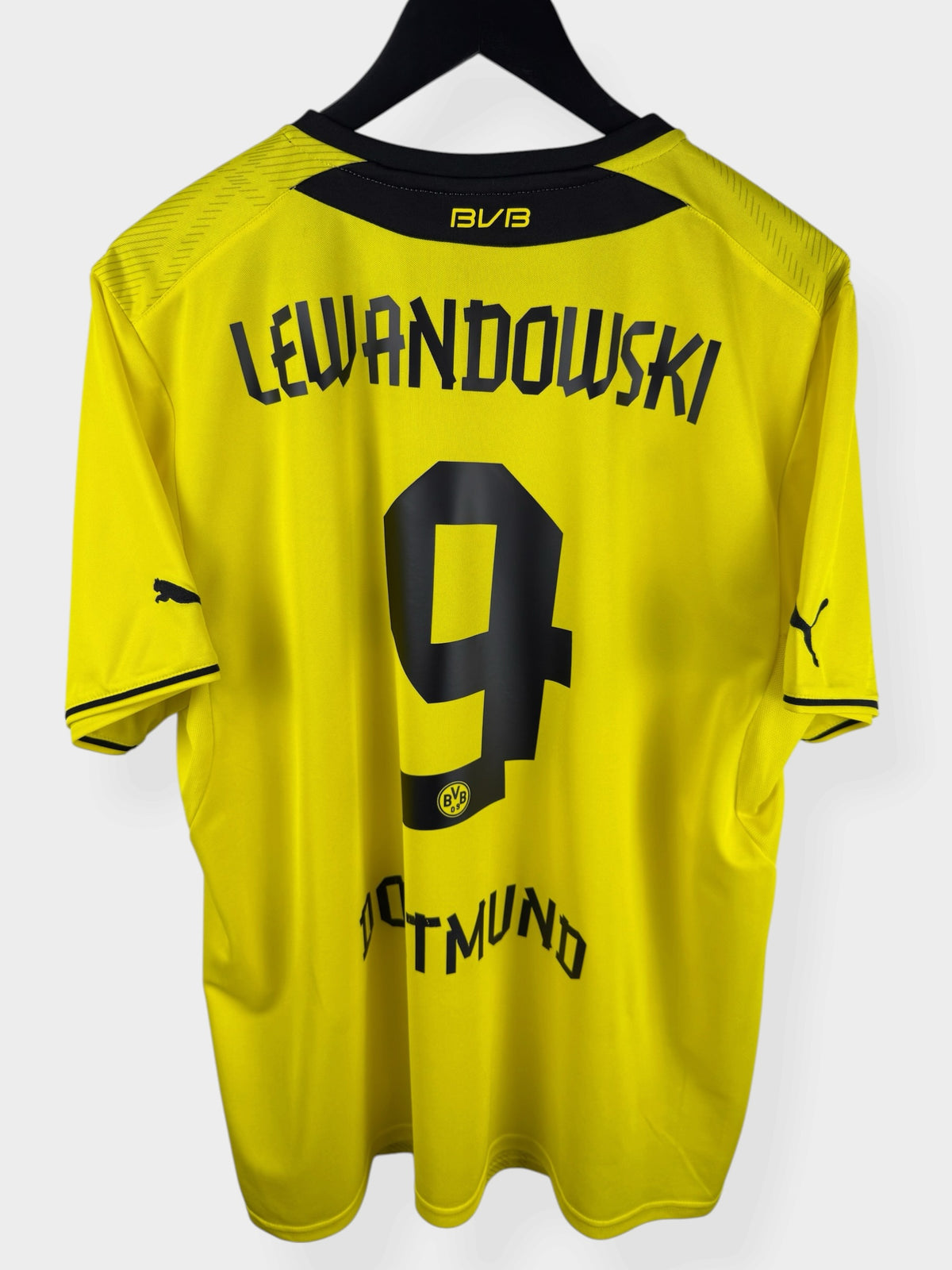 2013-14 BORUSSIA DORTMUND HOME SHIRT LEWANDOWSKI #9 XL - Authentic Football Club