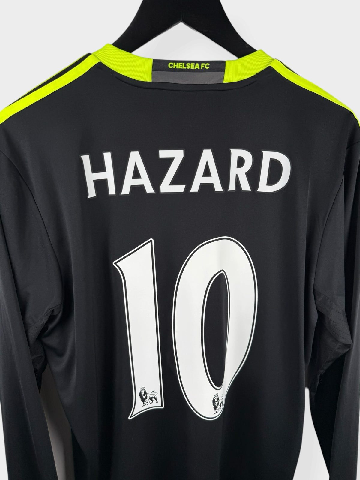 2016-17 CHELSEA AWAY SHIRT LS HAZARD #10 M - Authentic Football Club