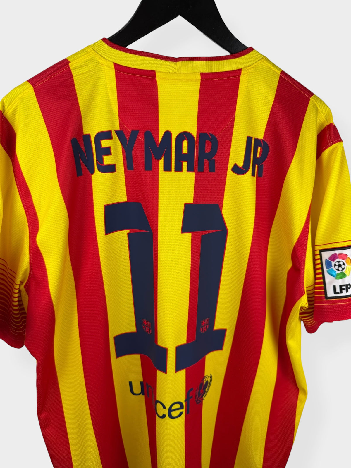 2013-14 BARCELONA UITSHIRT NEYMAR JR #11 XL
