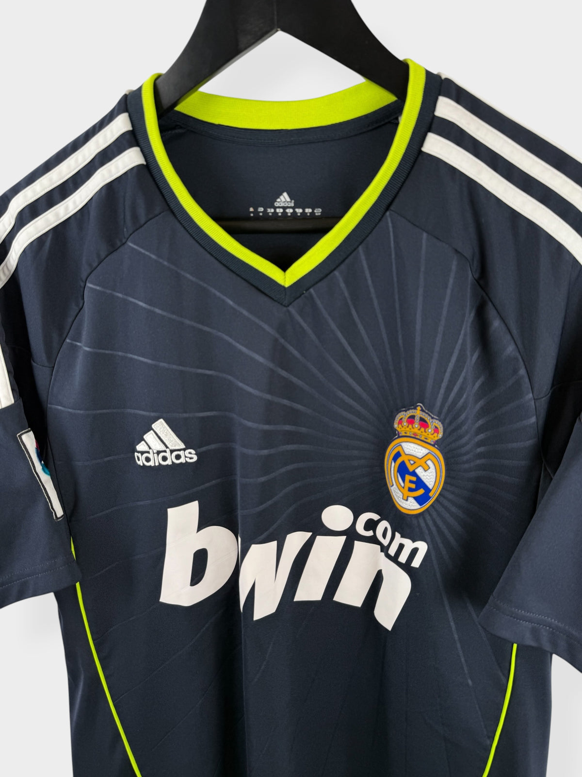 2010-11 REAL MADRID AWAY SHIRT RONALDO #7 M