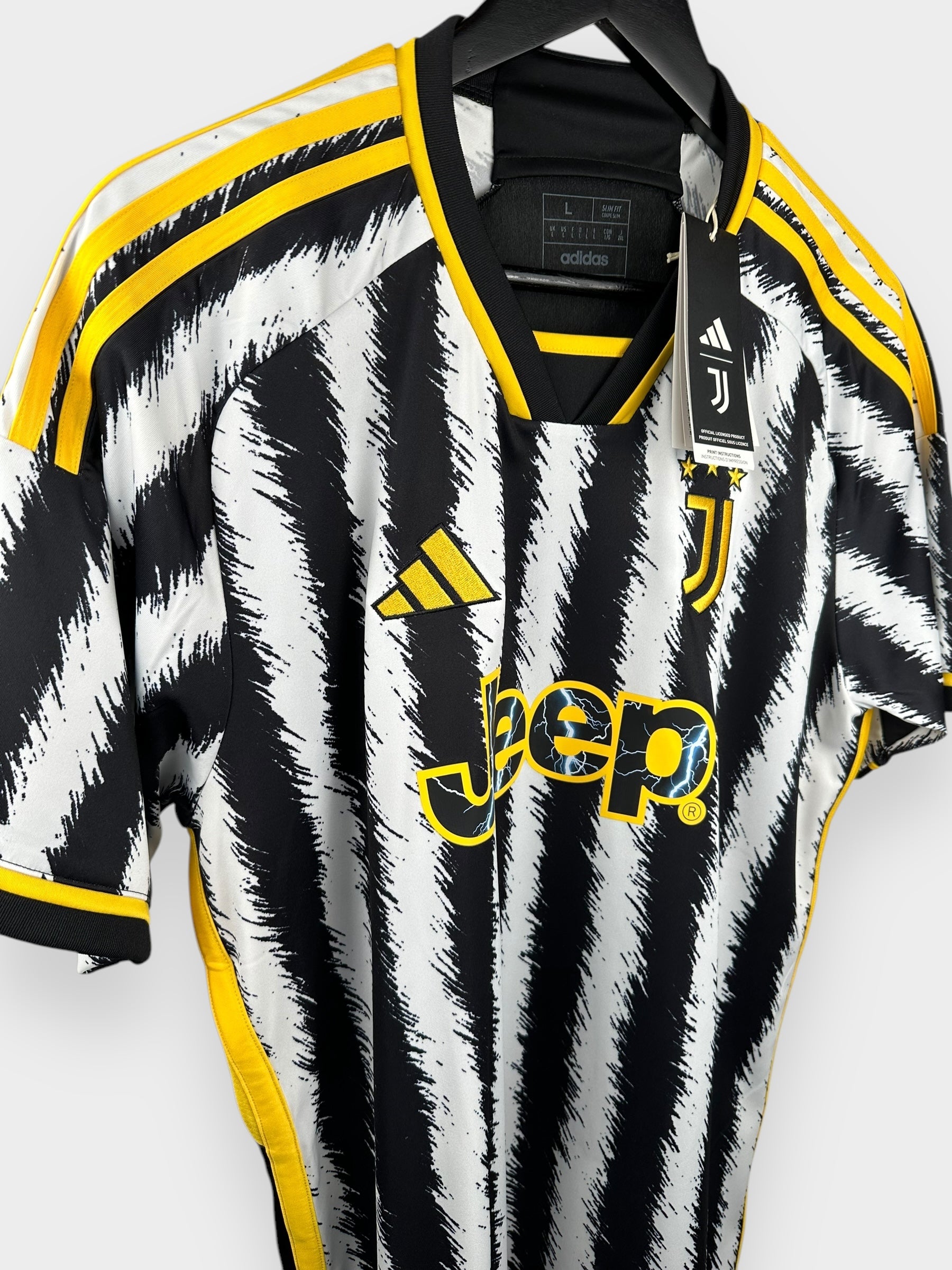 2023-24 JUVENTUS THUISSHIRT L