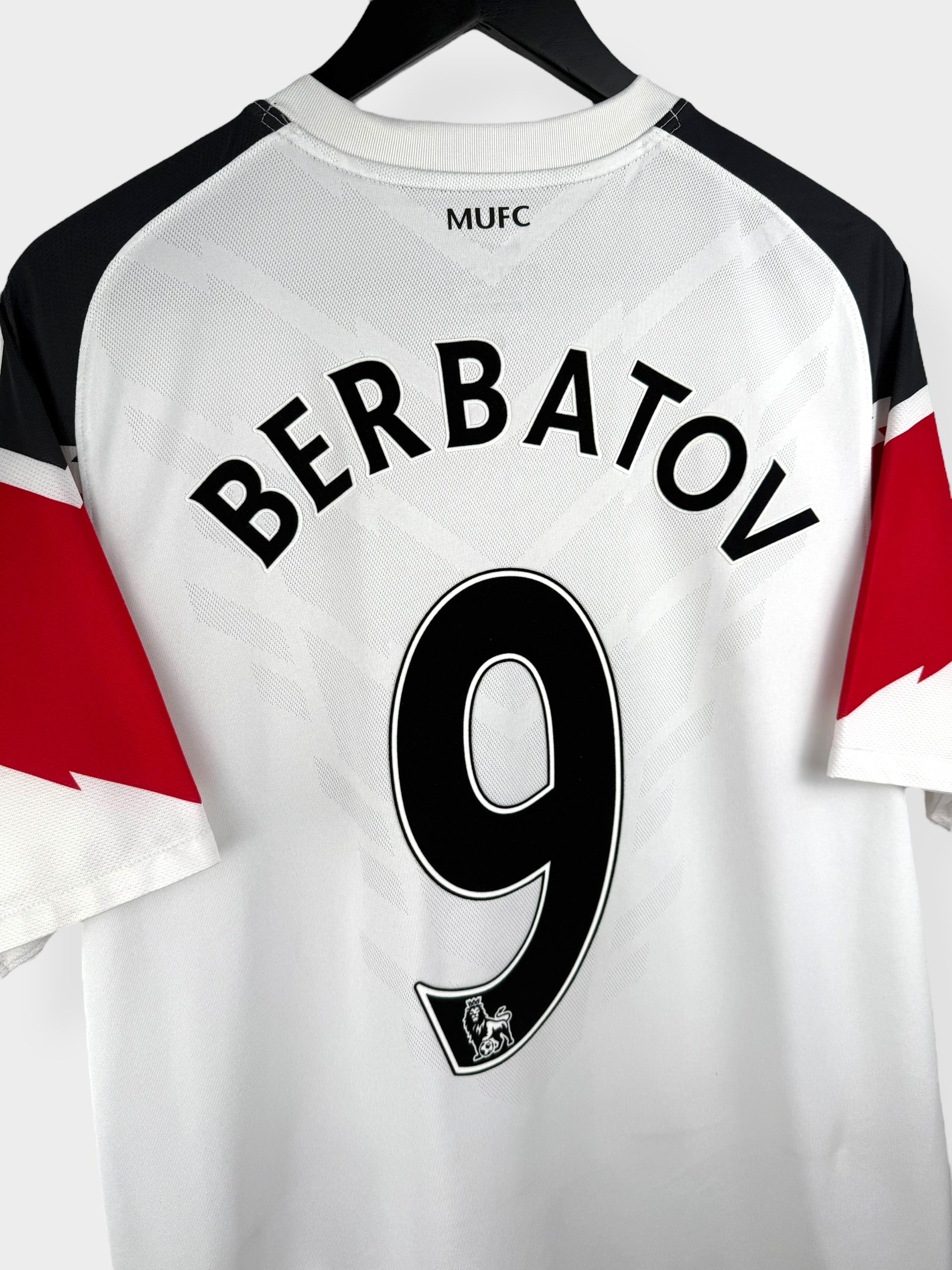 2010-11 MANCHESTER UNITED AWAY SHIRT BERBATOV #9 L