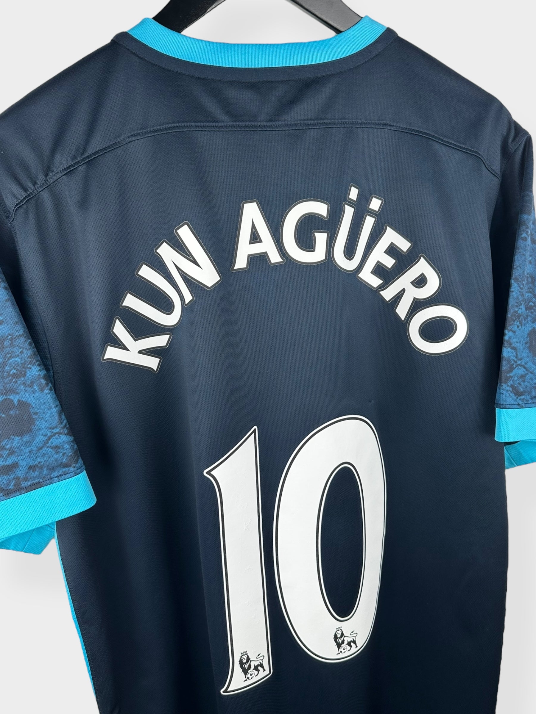 2015-16 MANCHESTER CITY AWAY SHIRT AGUERO #10 XL