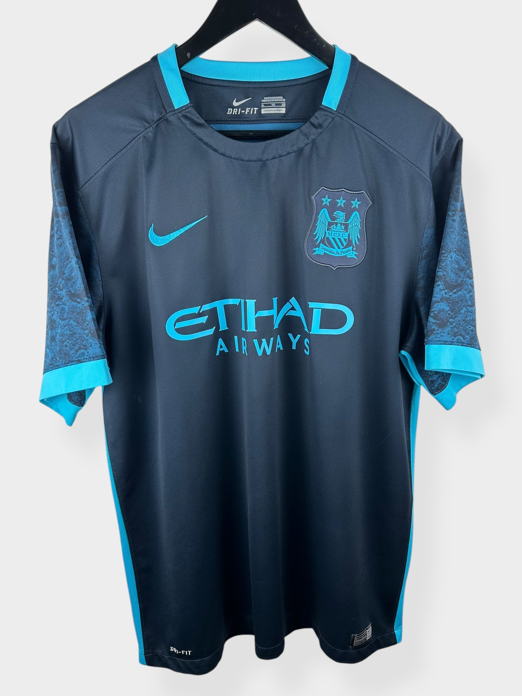 2015-16 MANCHESTER CITY AWAY SHIRT AGUERO #10 XL