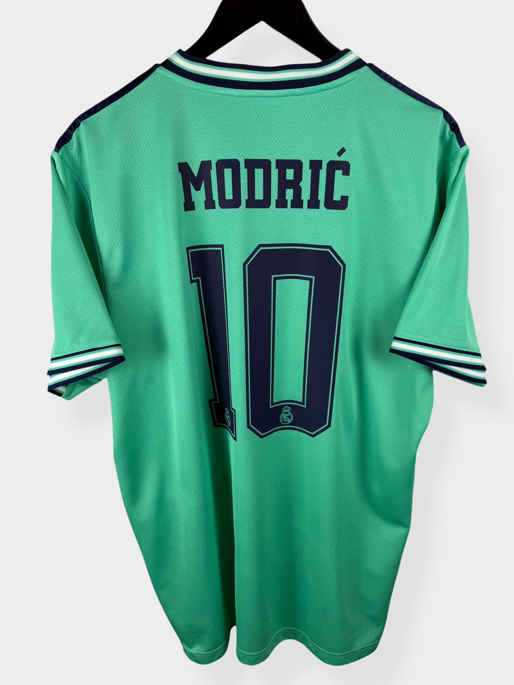 2019-20 REAL MADRID THIRD SHIRT MODRIC #10 XL - EH5128