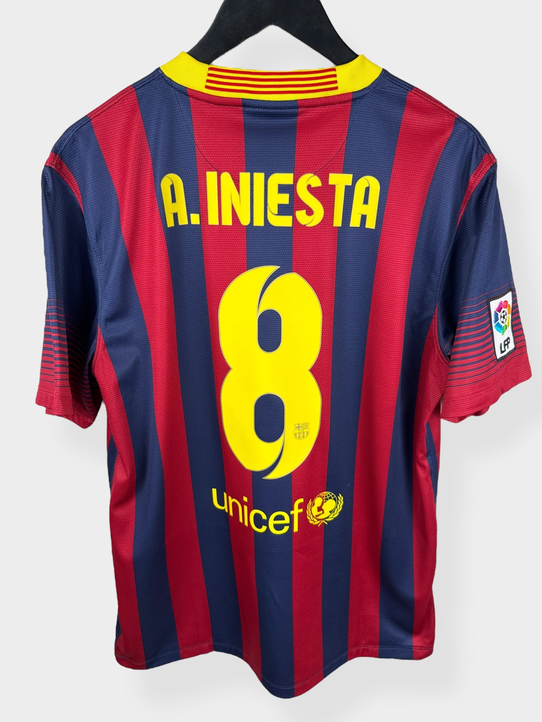 2013-14 BARCELONA HOME SHIRT INIESTA #8 L - Authentic Football Club