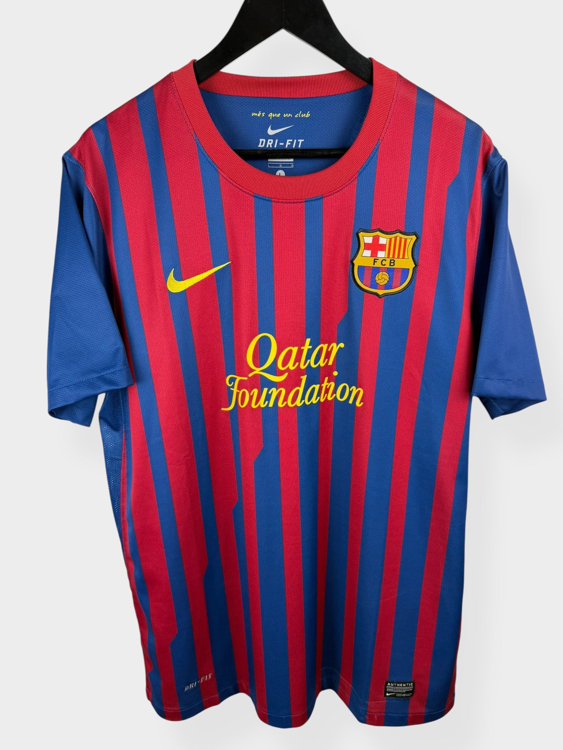 2011-12 BARCELONA THUISSHIRT INIESTA #8 L