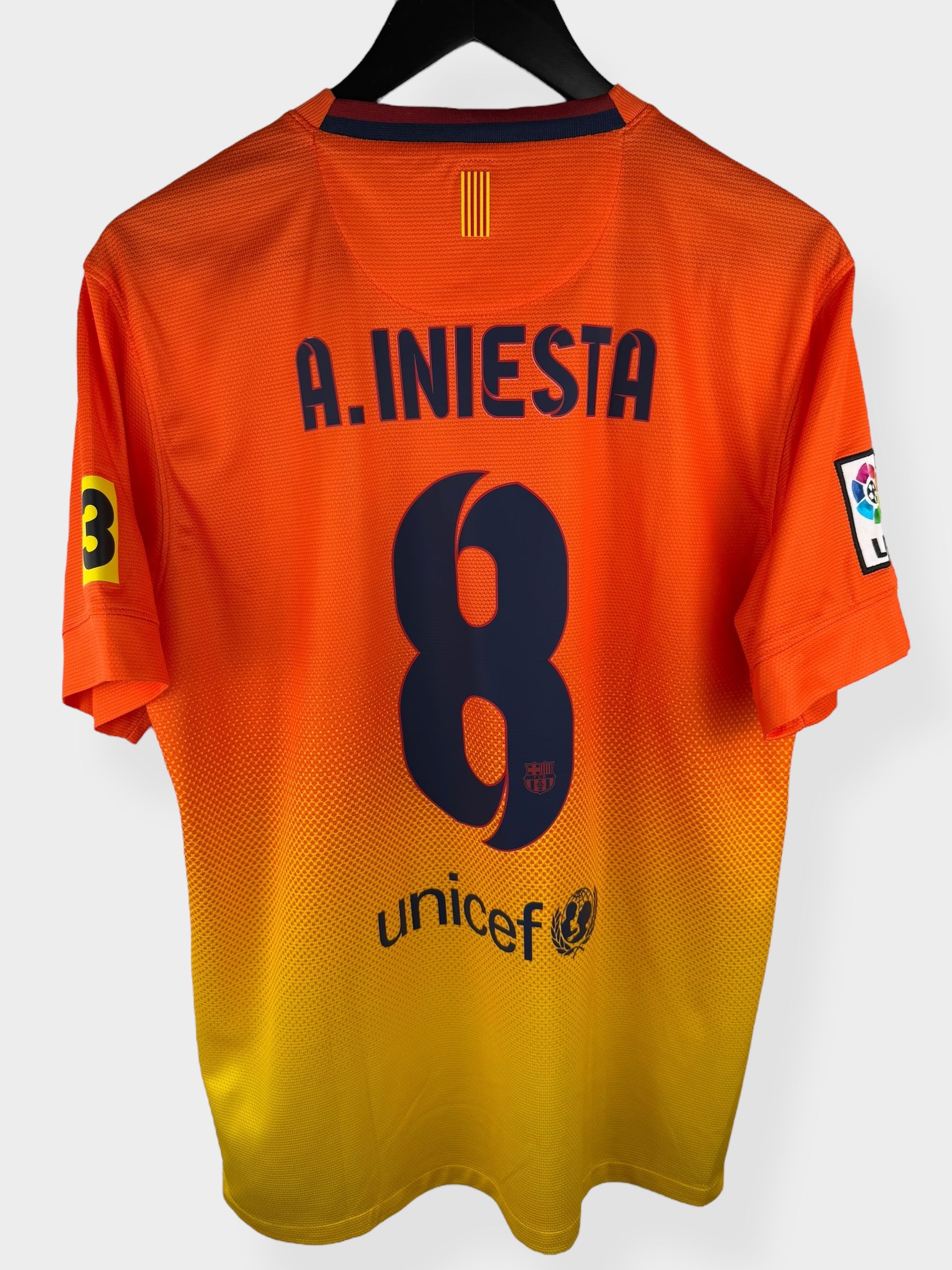 2012-13 BARCELONA AWAY SHIRT INIESTA #8 M
