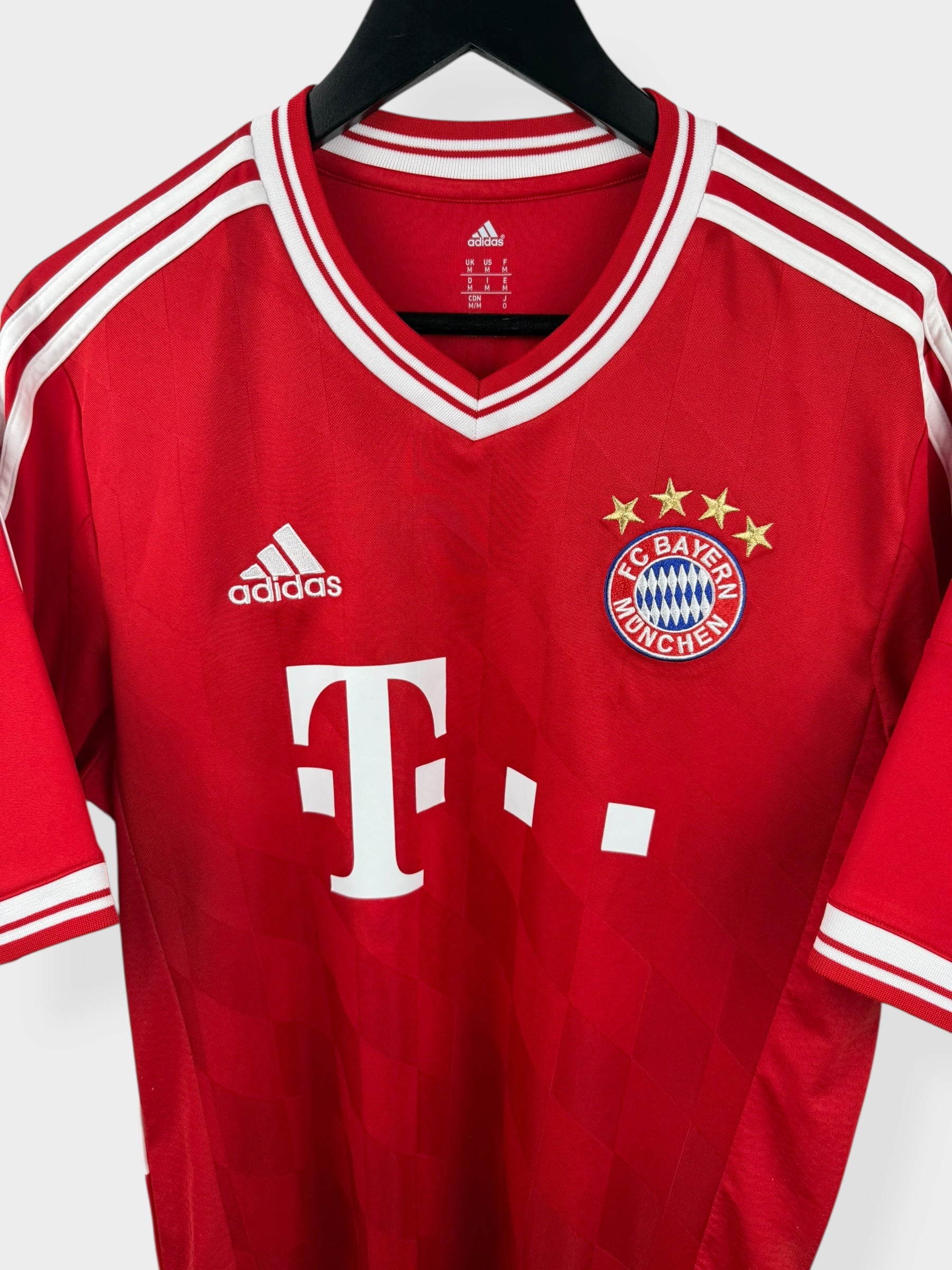 2013-14 BAYERN MÜNCHEN THUISSHIRT ROBBEN #10 M