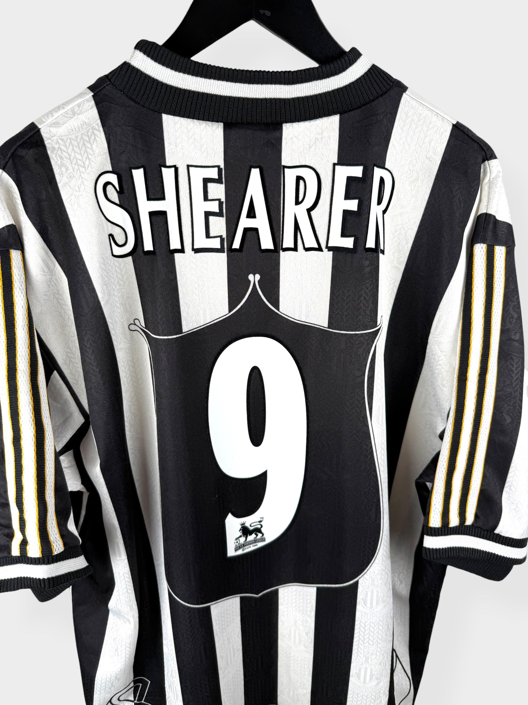 MAILLOT DOMICILE DE NEWCASTLE UNITED 1997-99 SHEARER N°9 XL