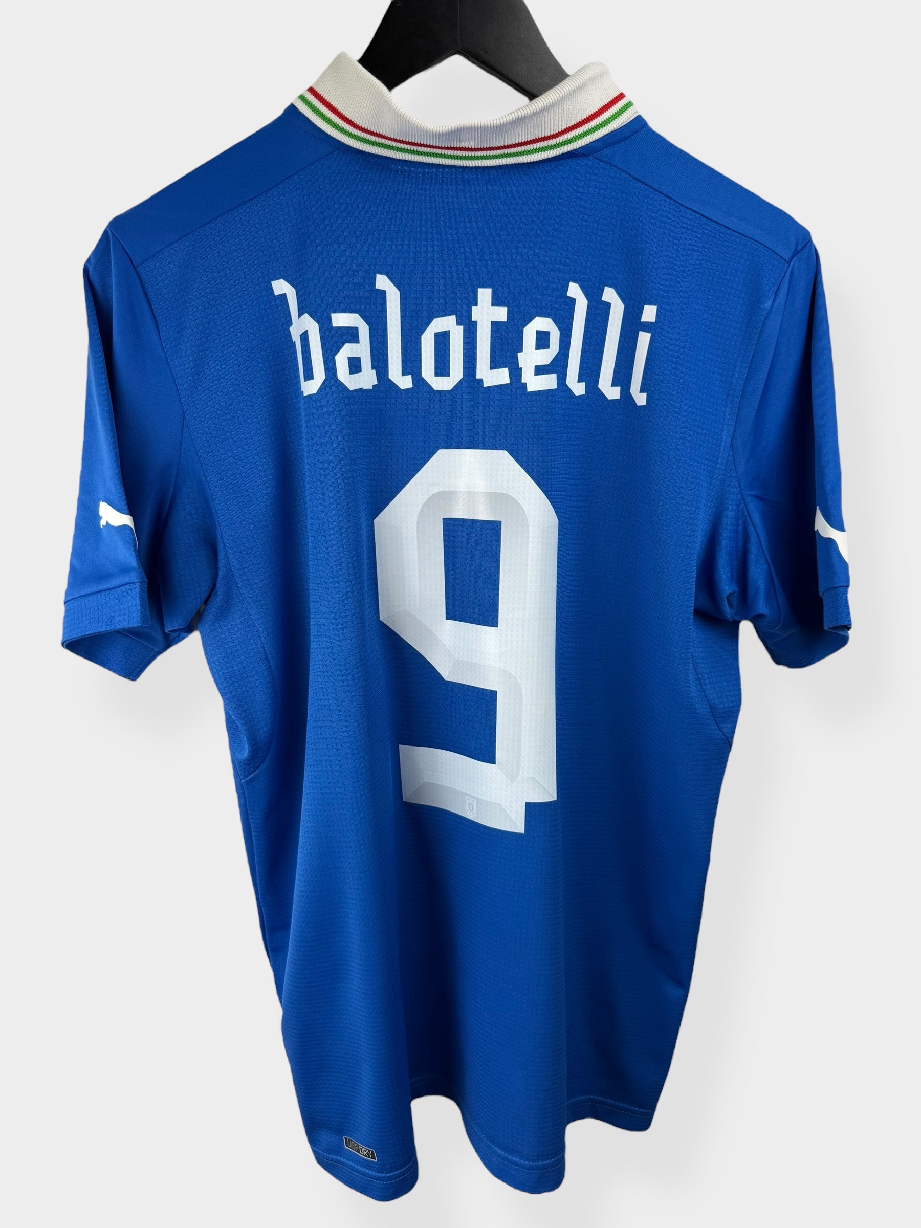 2012-13 ITALIEN HEIMTRIKOT BALOTELLI #9 M