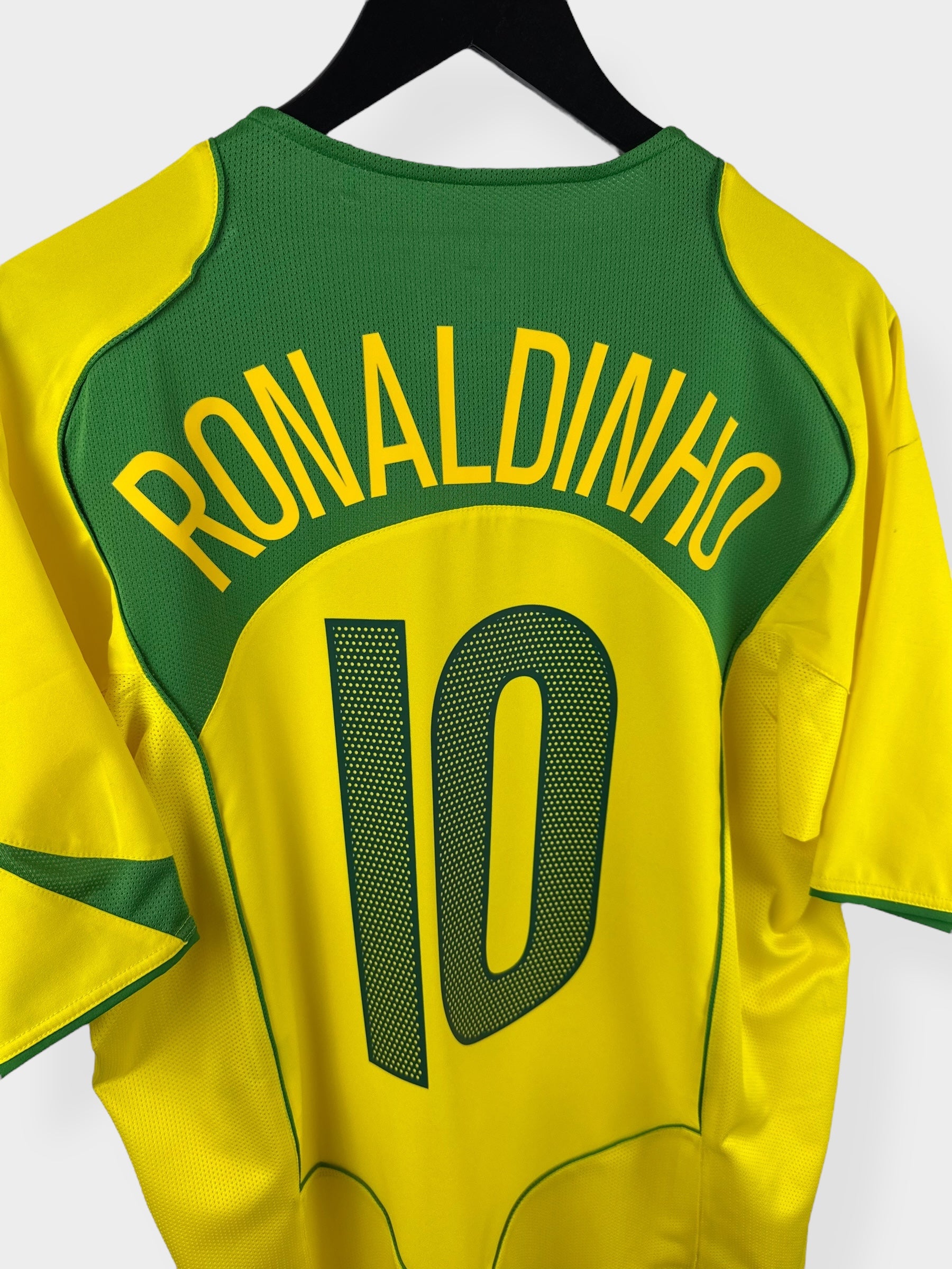 2004-06 BRAZIL HOME SHIRT RONALDINHO #10 L