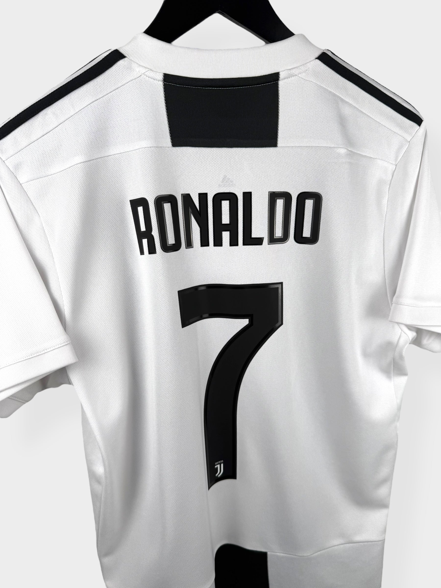 2018-19 JUVENTUS HEIMTRIKOT RONALDO #7 M