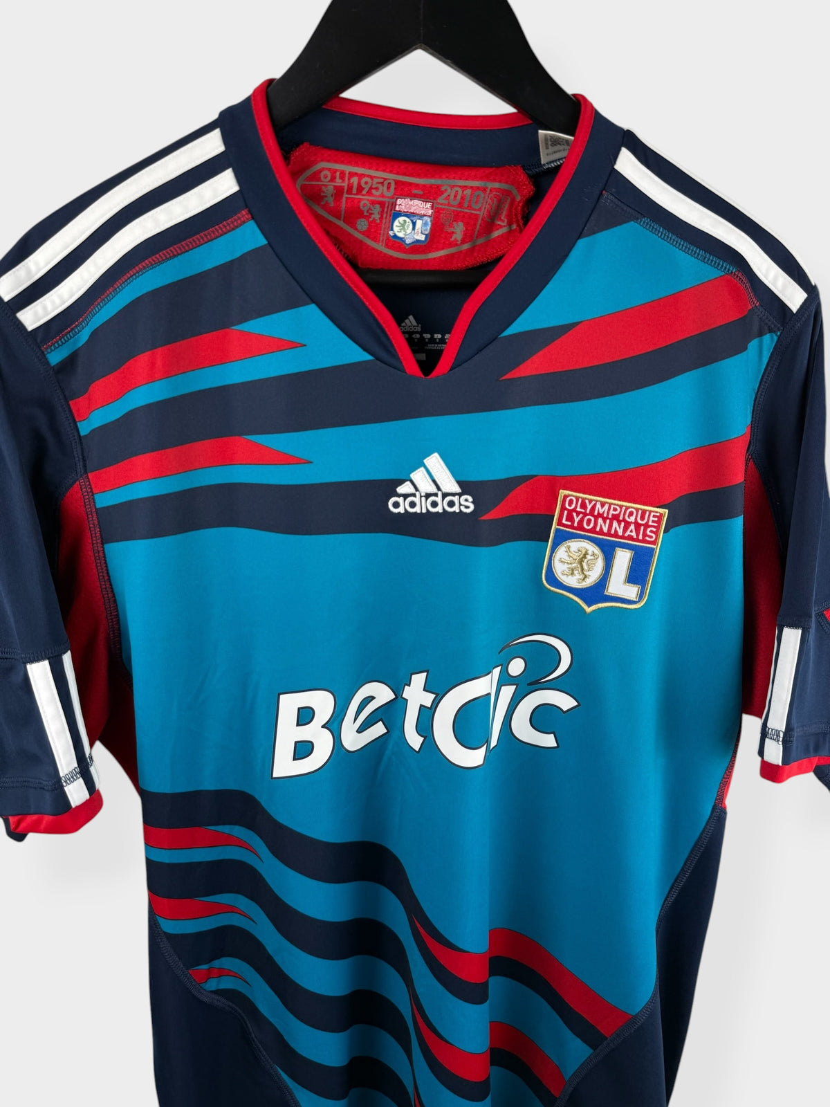 2010-11 OLYMPIQUE LYONNAIS DERDE SHIRT M