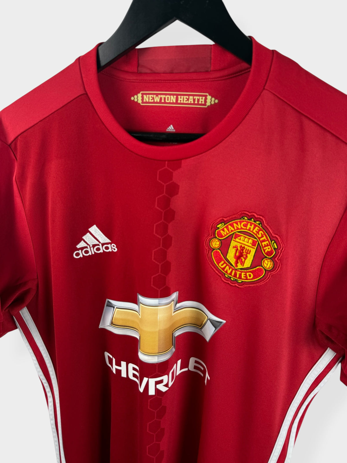 2016-17 MANCHESTER UNITED HOME SHIRT MATA #8 M