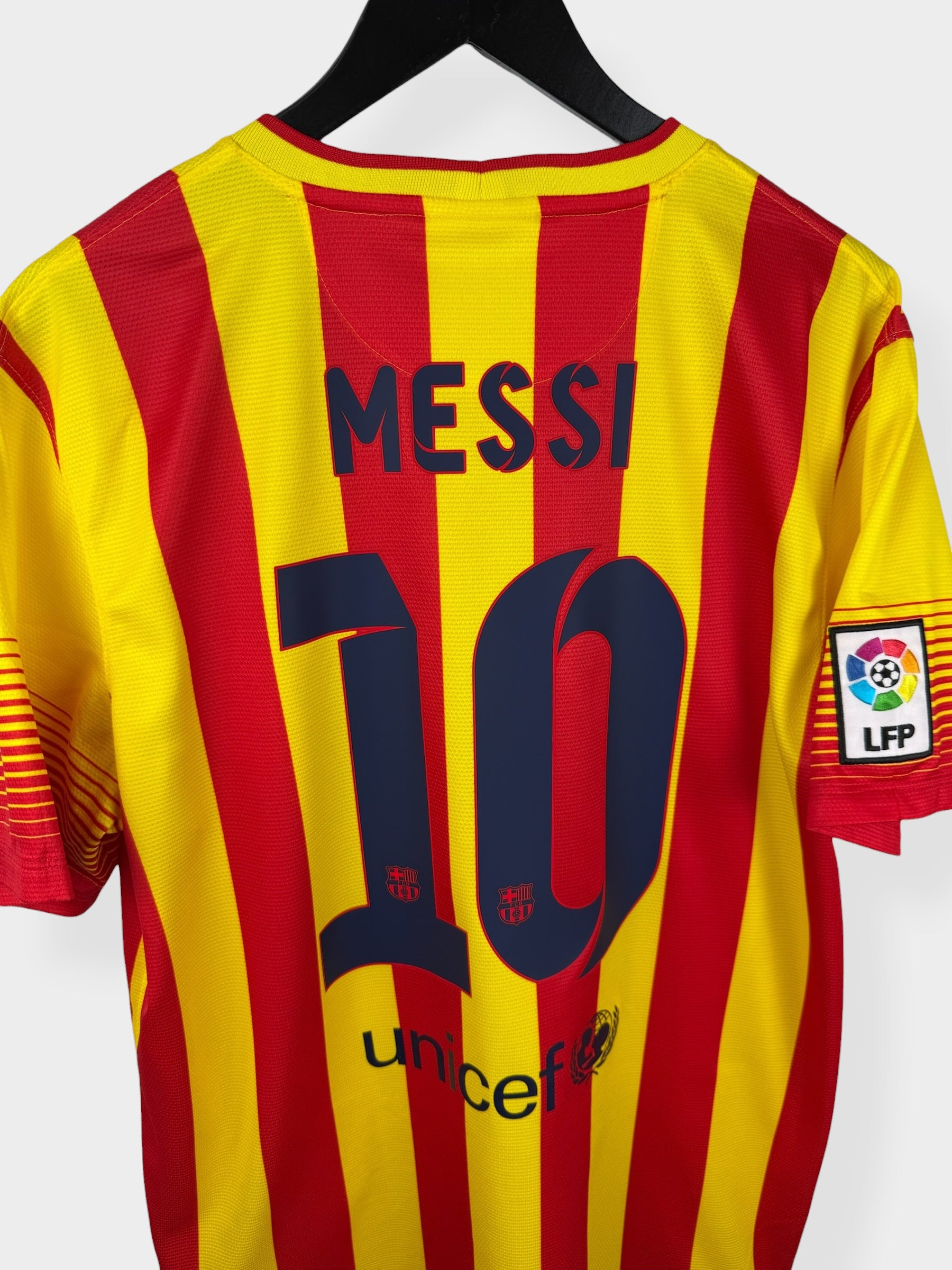2013-14 BARCELONA AWAY SHIRT MESSI #10 L