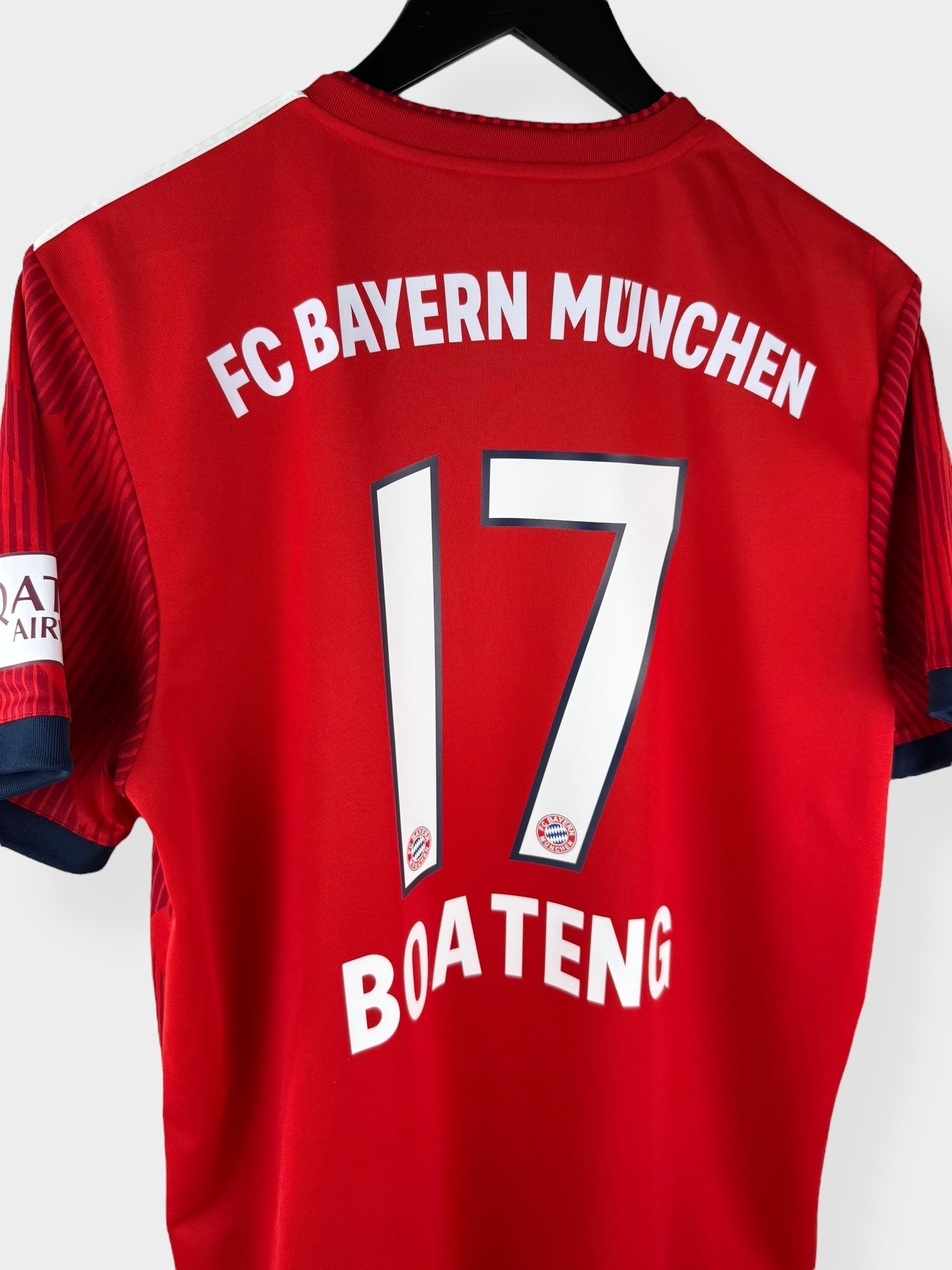 2018-19 BAYERN MÜNCHEN THUISSHIRT BOATENG #17 L