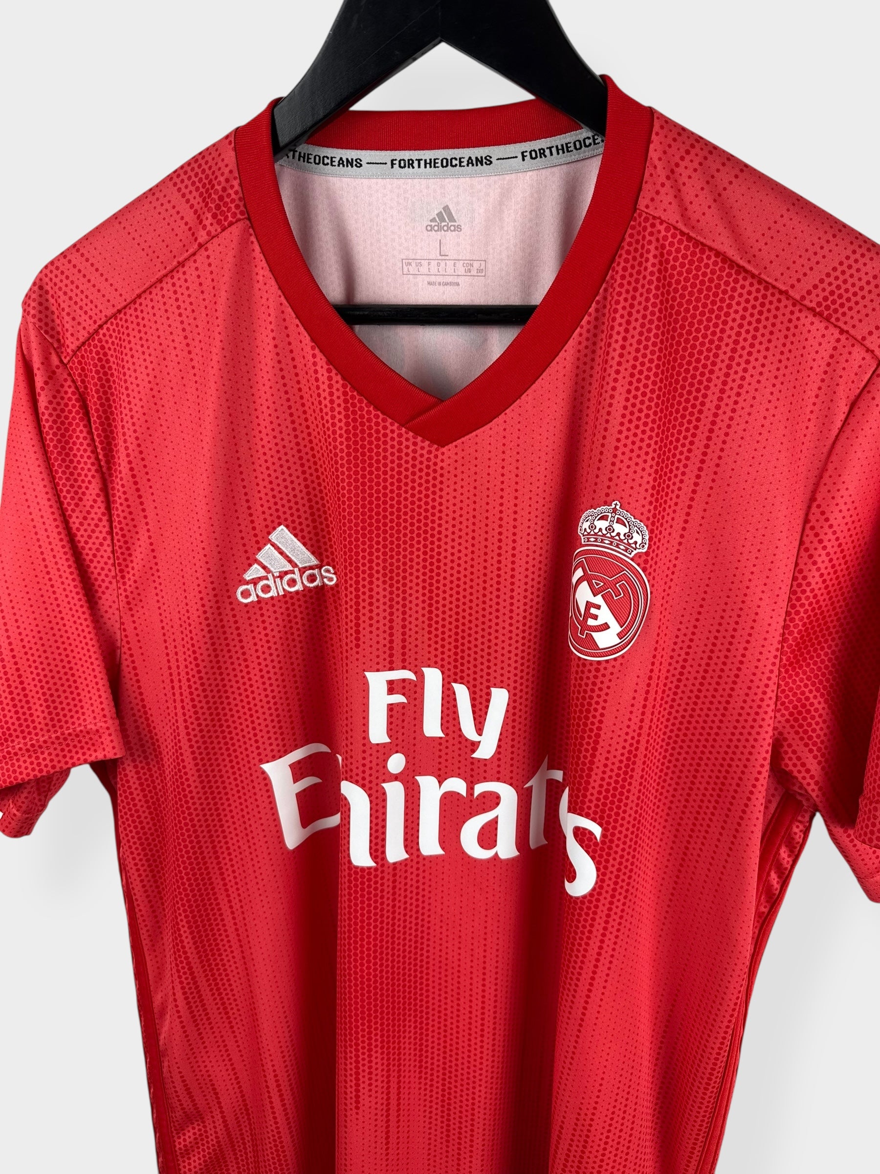 2020-21 REAL MADRID AWAY SHIRT BENZEMA #9 M - Authentic Football Club