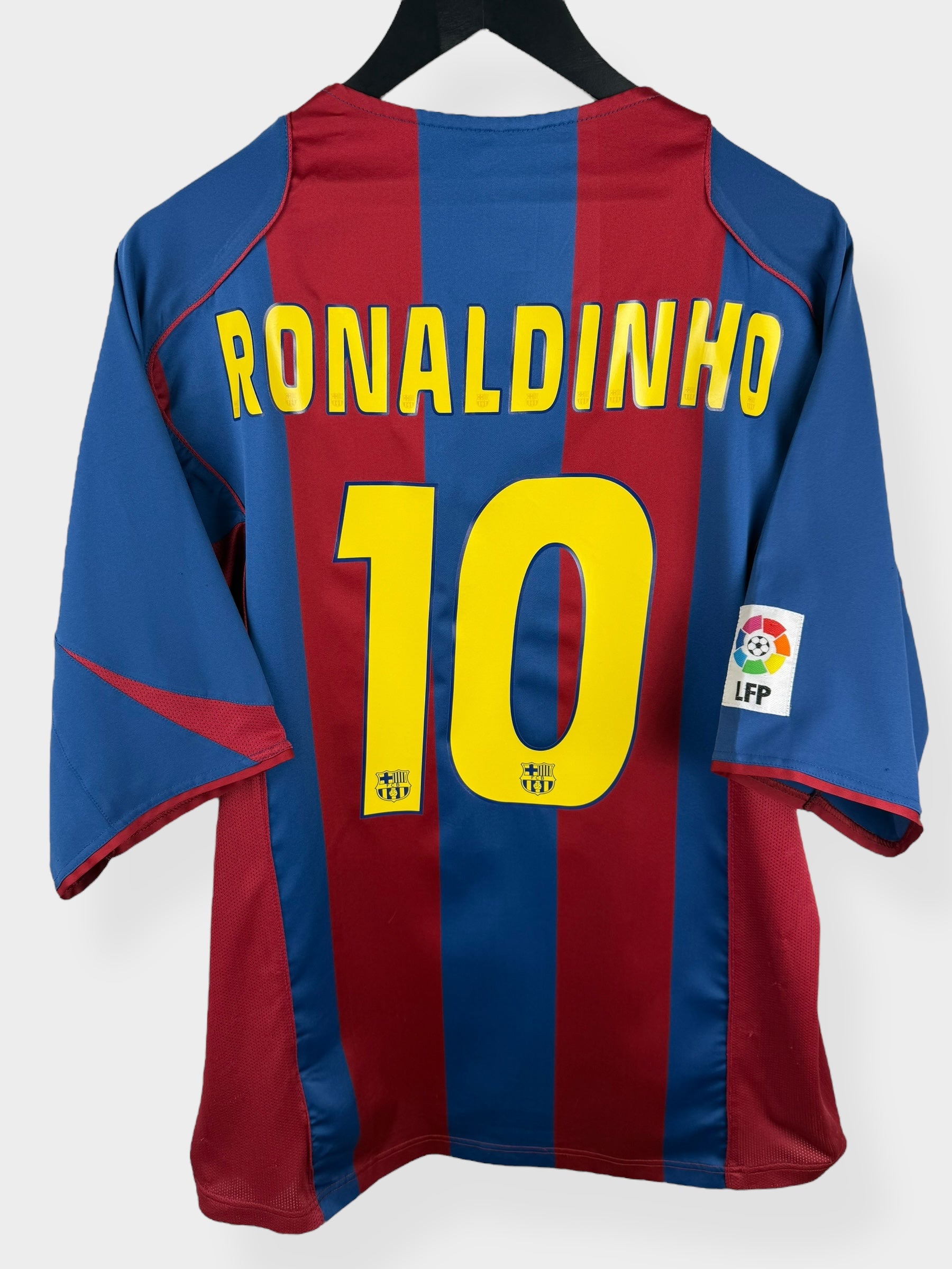 2004-05 BARCELONA HOME SHIRT RONALDINHO #10 XL - Authentic Football Club