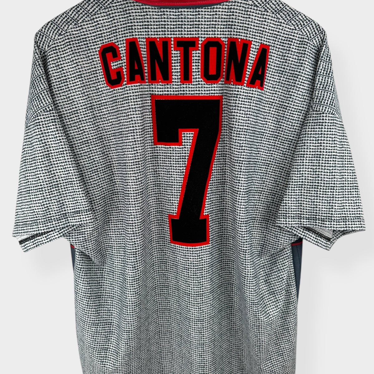 1995-96 Manchester United Away Shirt Cantona #7 XL