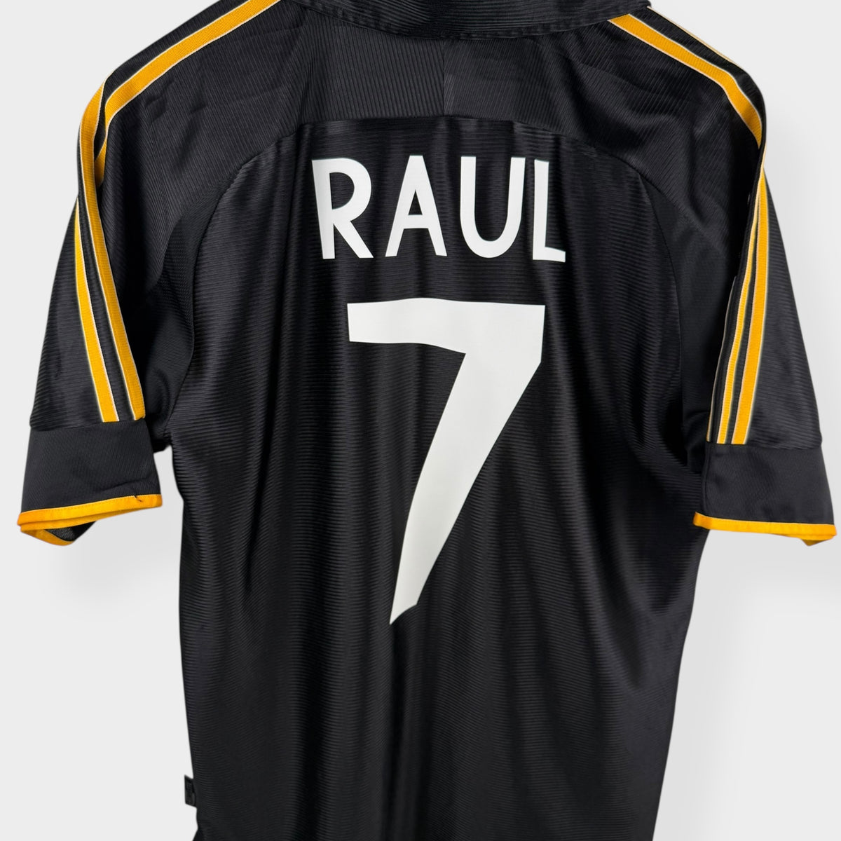 1999-00 REAL MADRID AWAY SHIRT RAUL #7 S - 627114