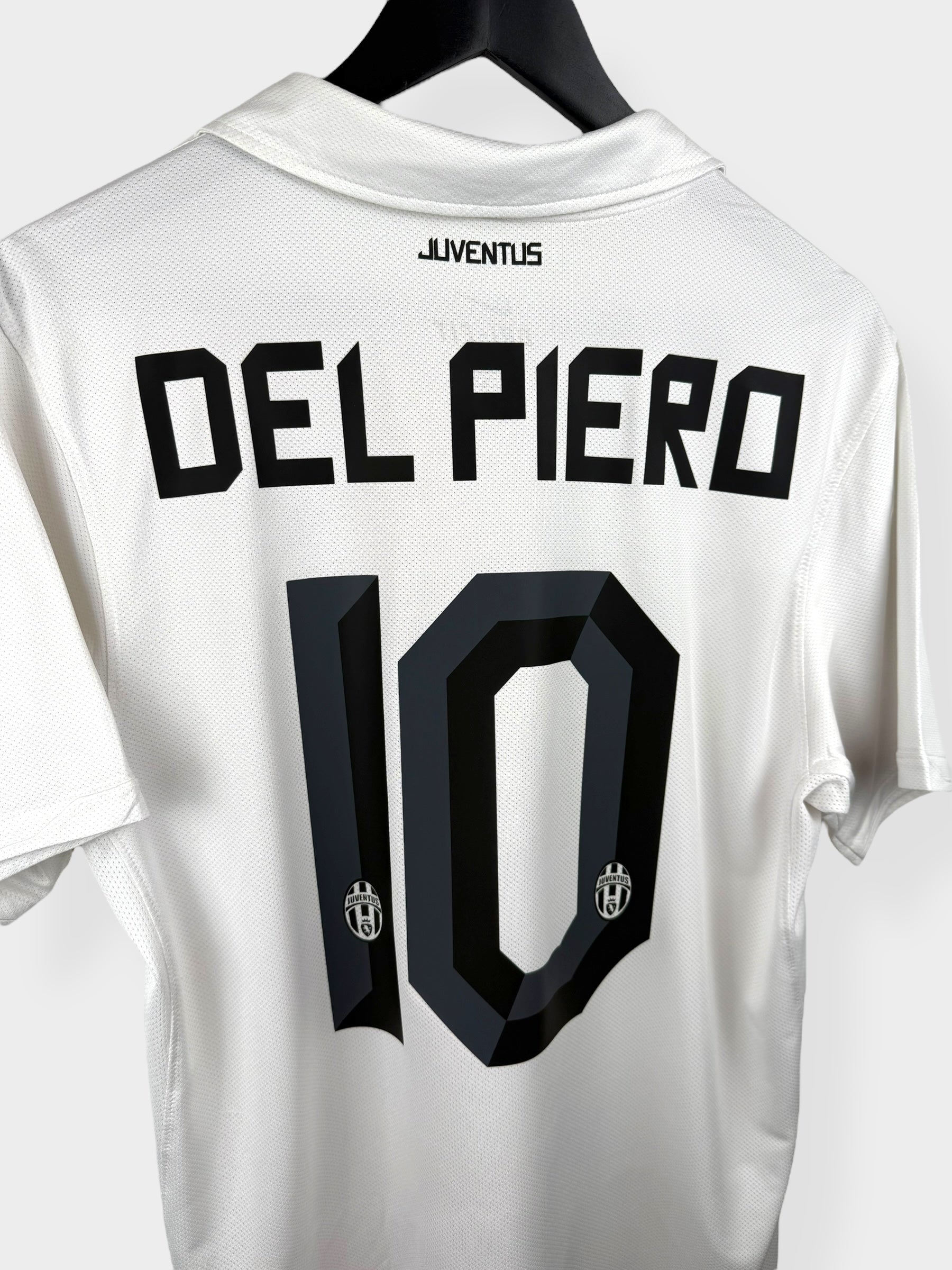 2010-11 JUVENTUS AWAY SHIRT DEL PIERO #10 M