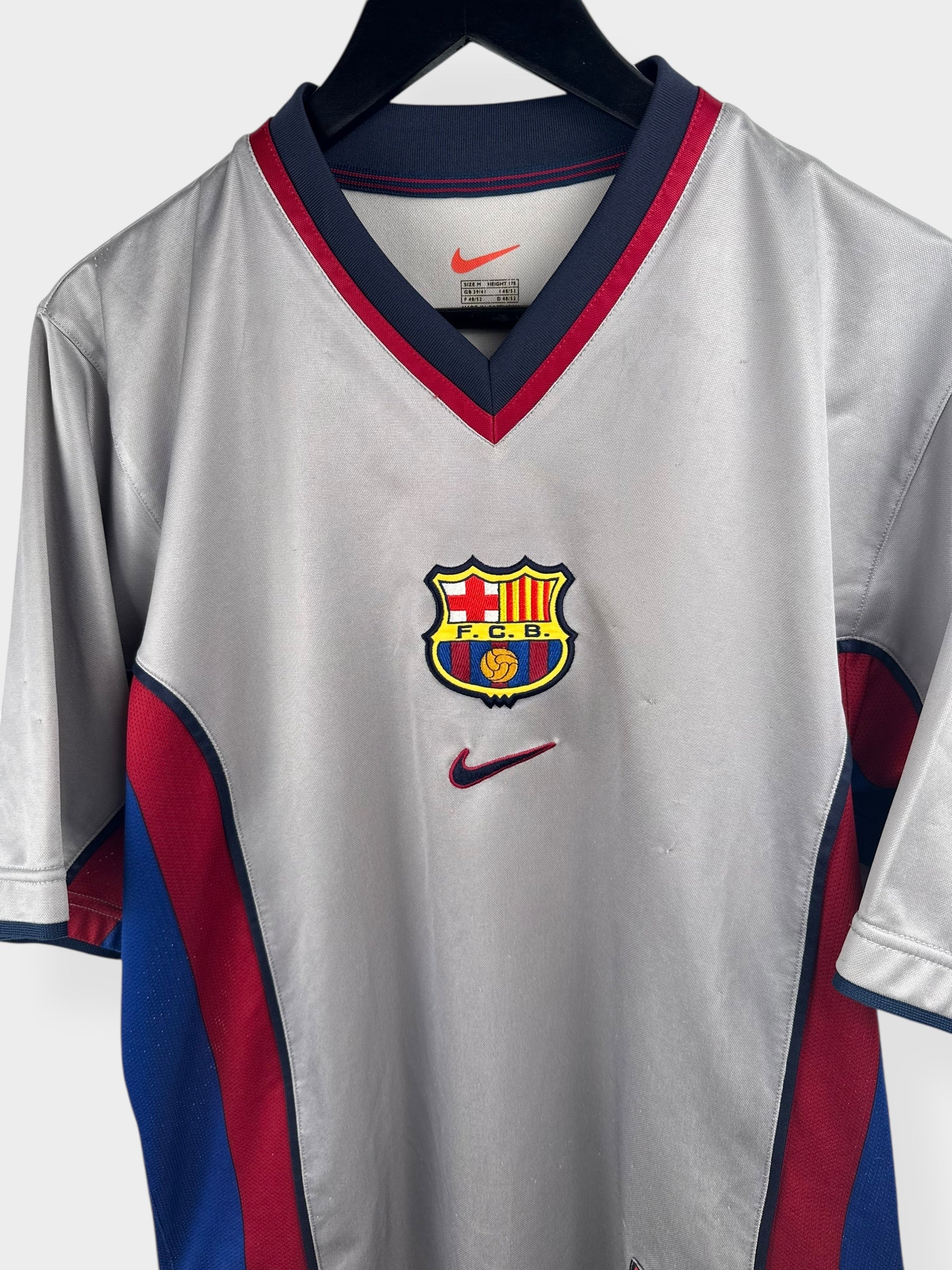 1998-00 BARCELONA AWAY SHIRT M - Authentic Football Club