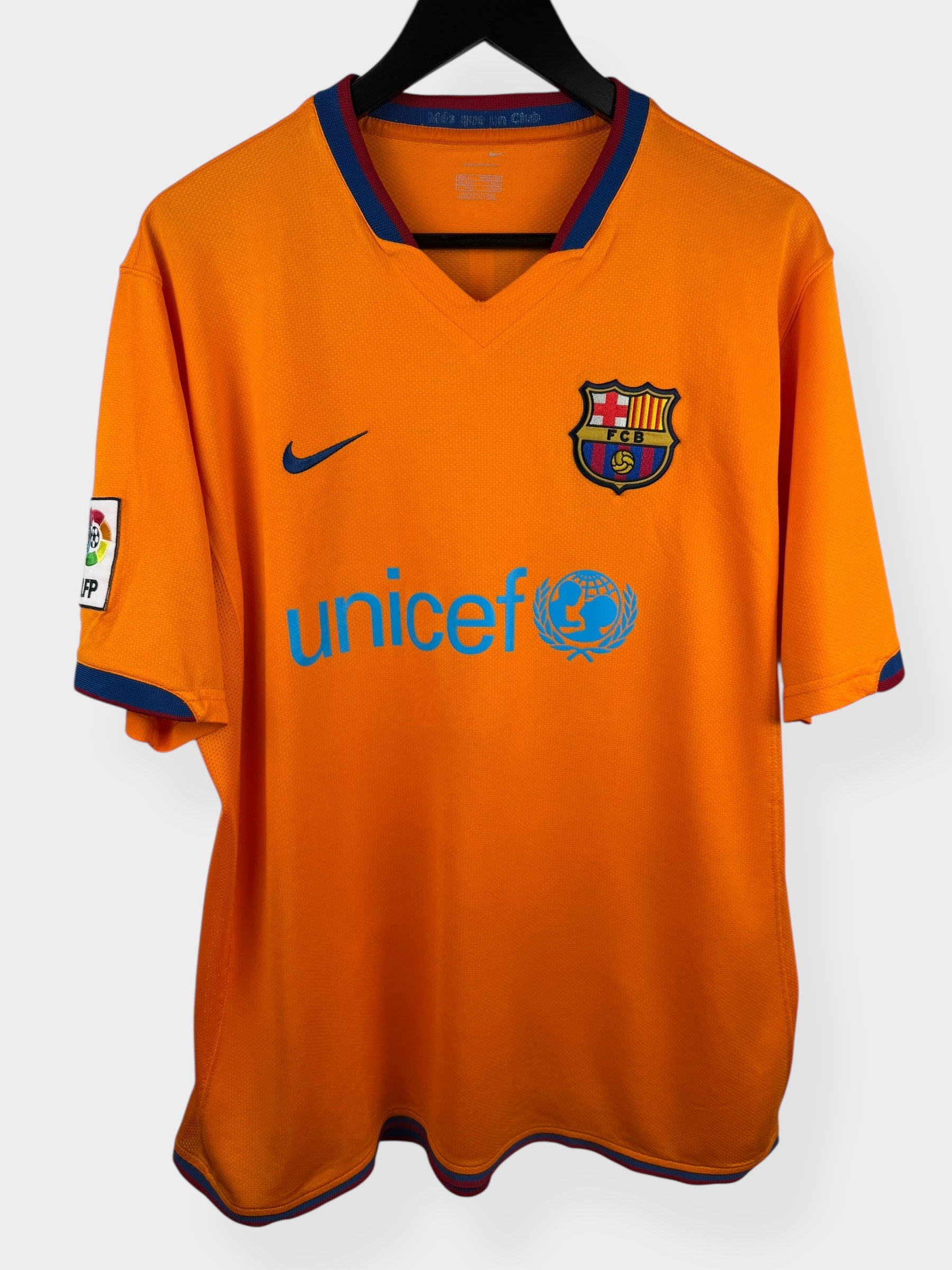 2006-08 BARCELONA UITSHIRT RONALDINHO #10 L