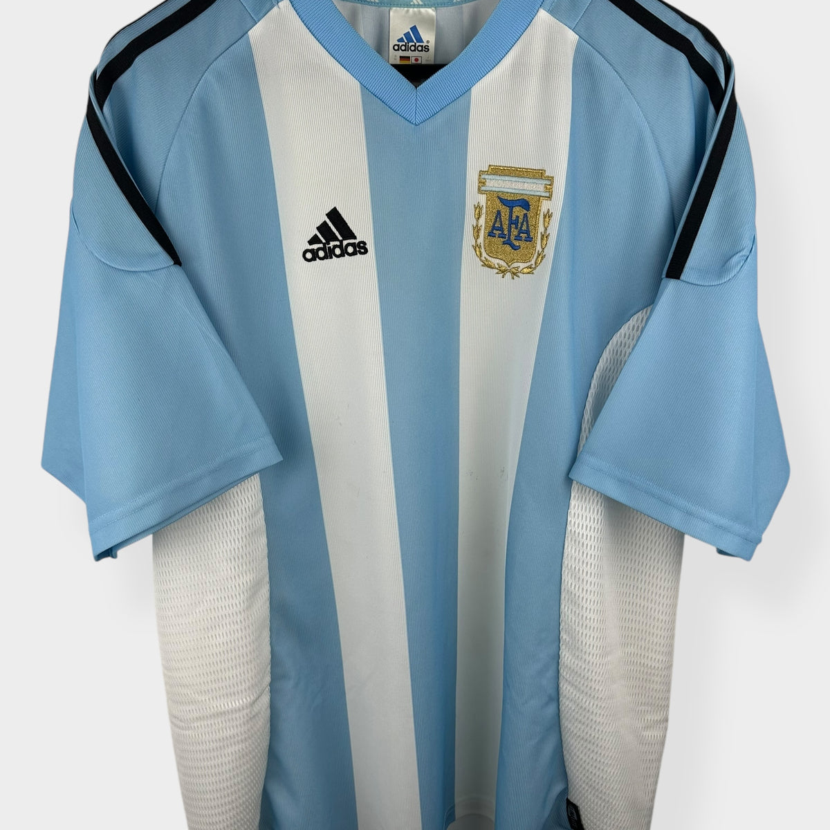 2002-04-argentina-home-shirt- 