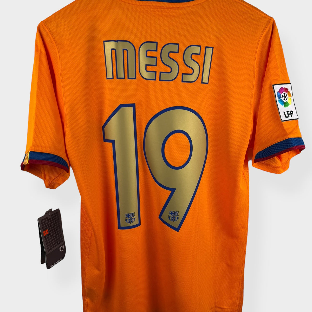 2006-07-barcelona-away-shirt- 