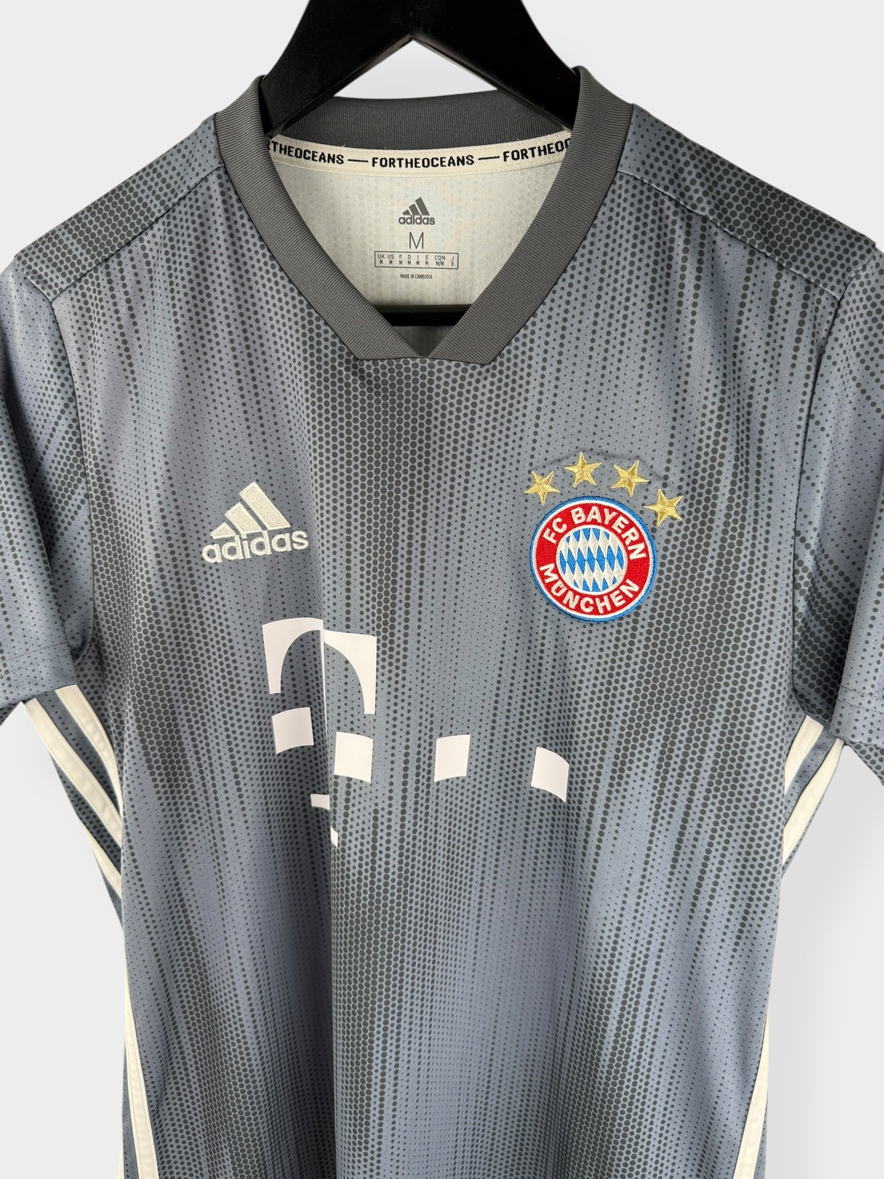 2018-19 BAYERN MUNICH THIRD SHIRT JAMES #11 M