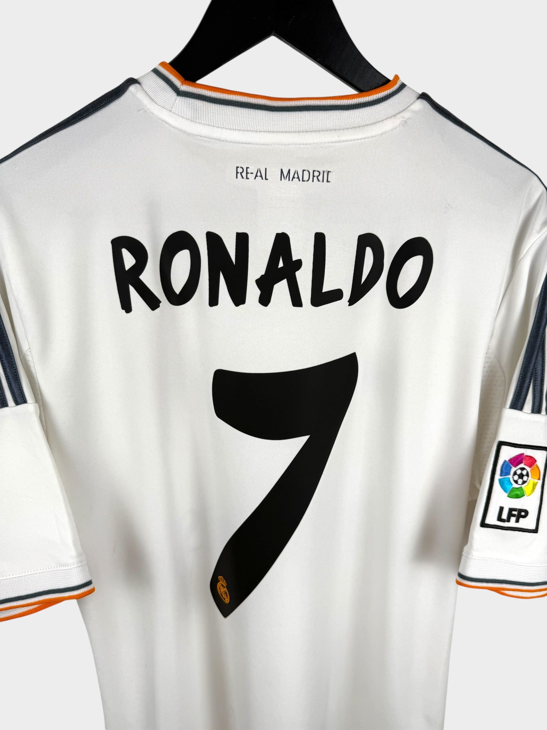 2013-14 REAL MADRID HEIMTRIKOT RONALDO #7 M