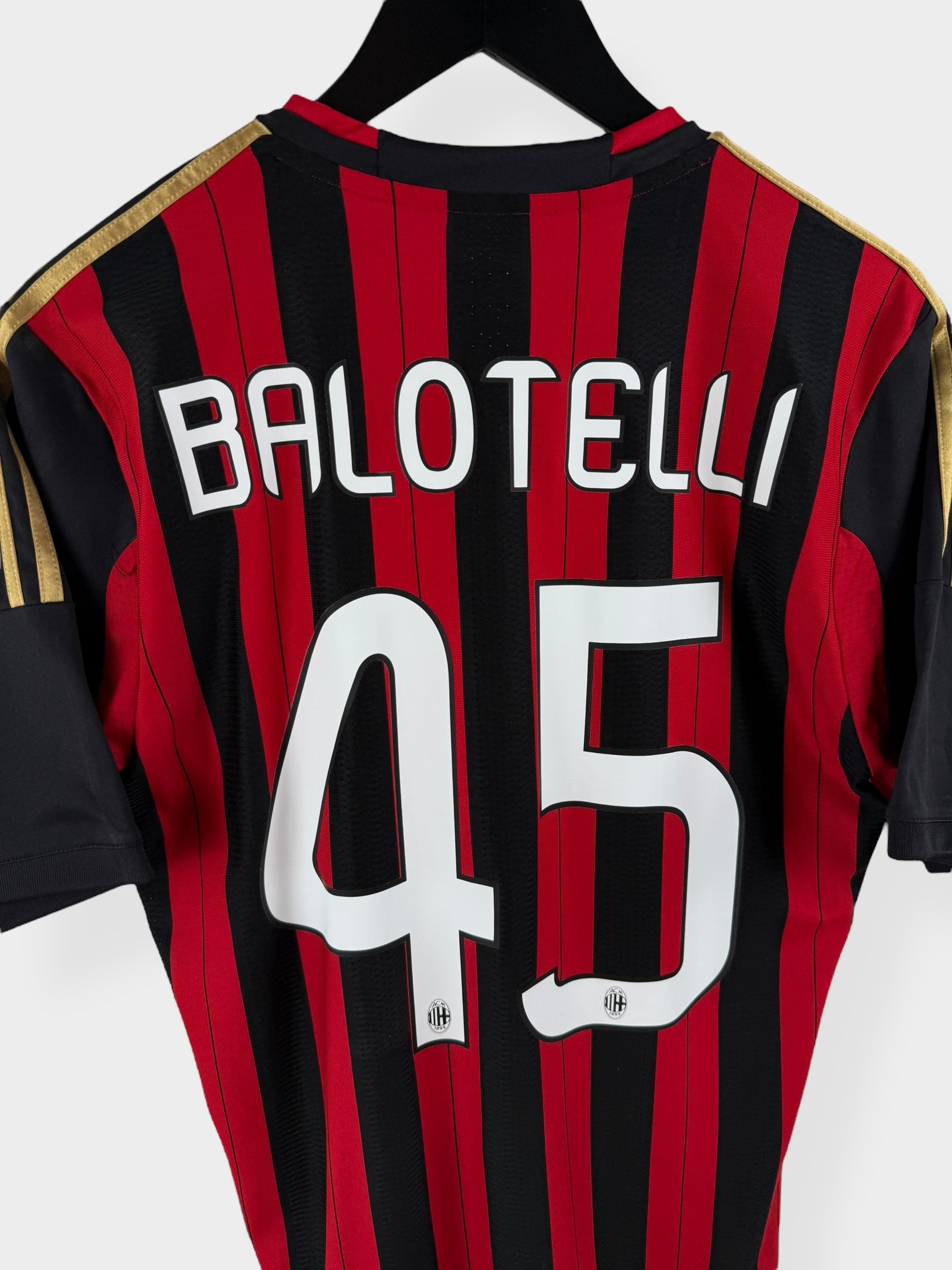 2013-14 AC MILAN HOME SHIRT BALOTELLI #45 M