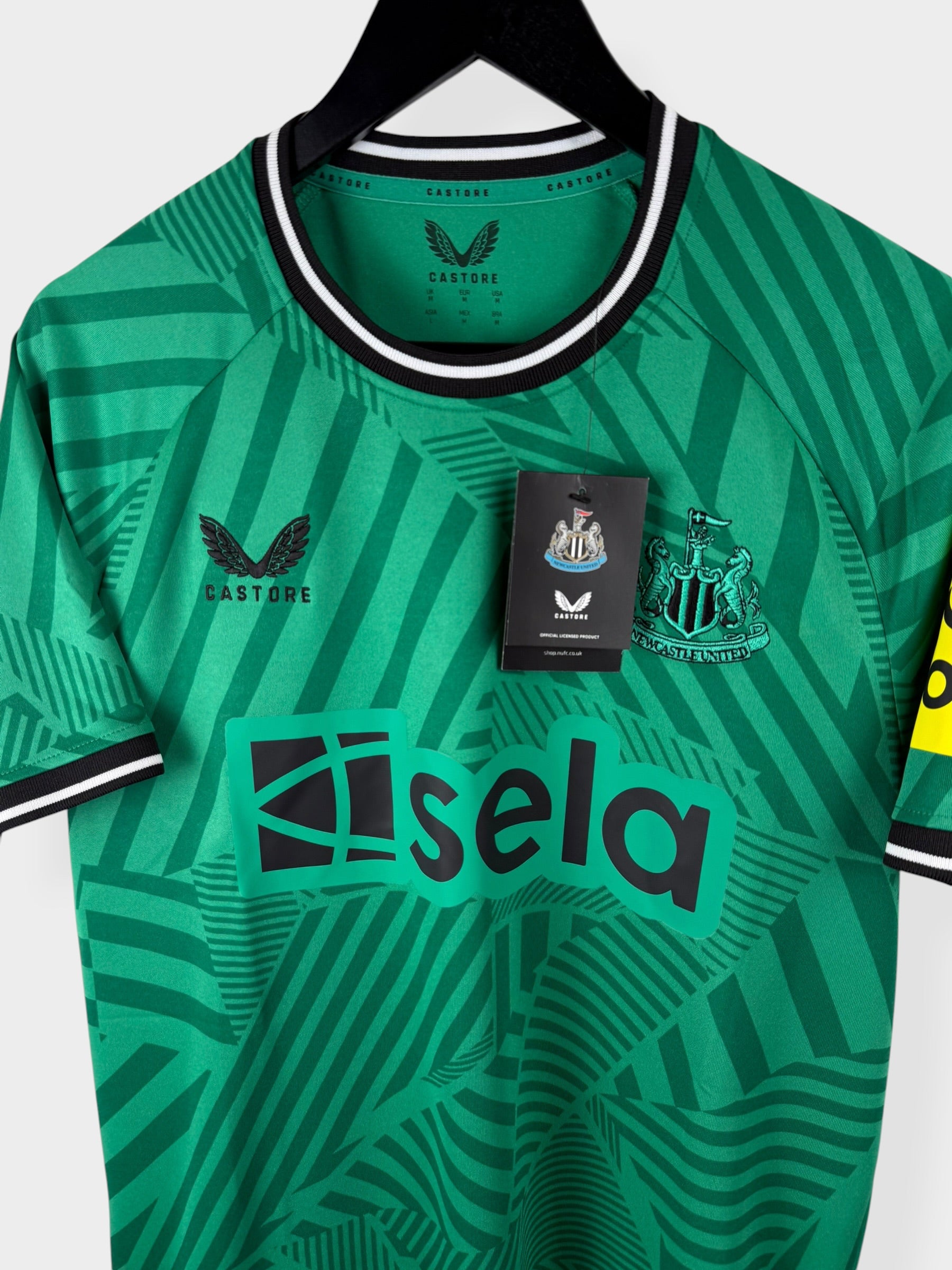  Newcastle United アウェイシャツ 2023-24 NEWCASTLE UNITED HOME SHIRT ISAK #14 M - TM3736Z
