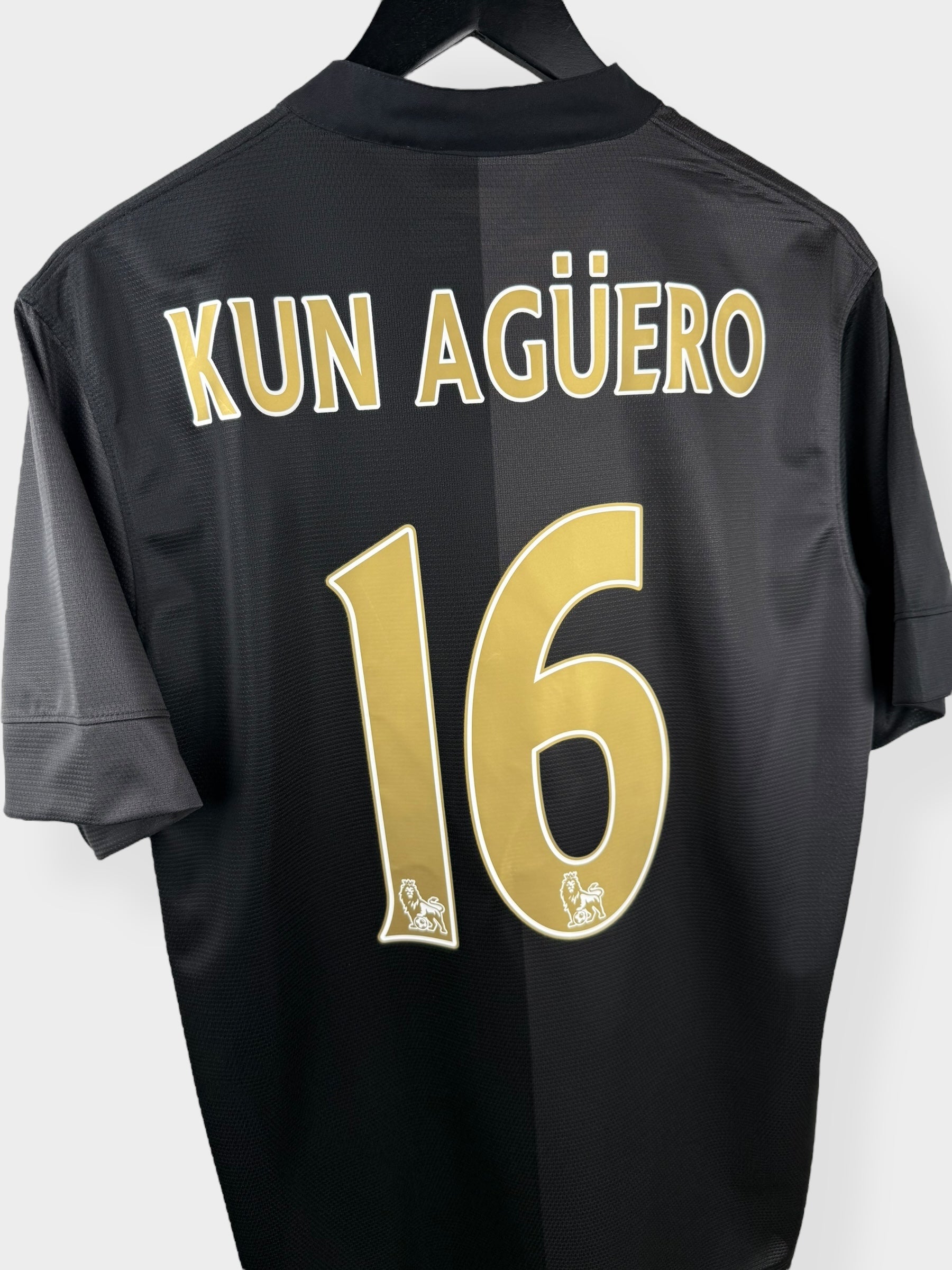 2013-14 MANCHESTER CITY AWAY SHIRT KUN AGUERO #16 M