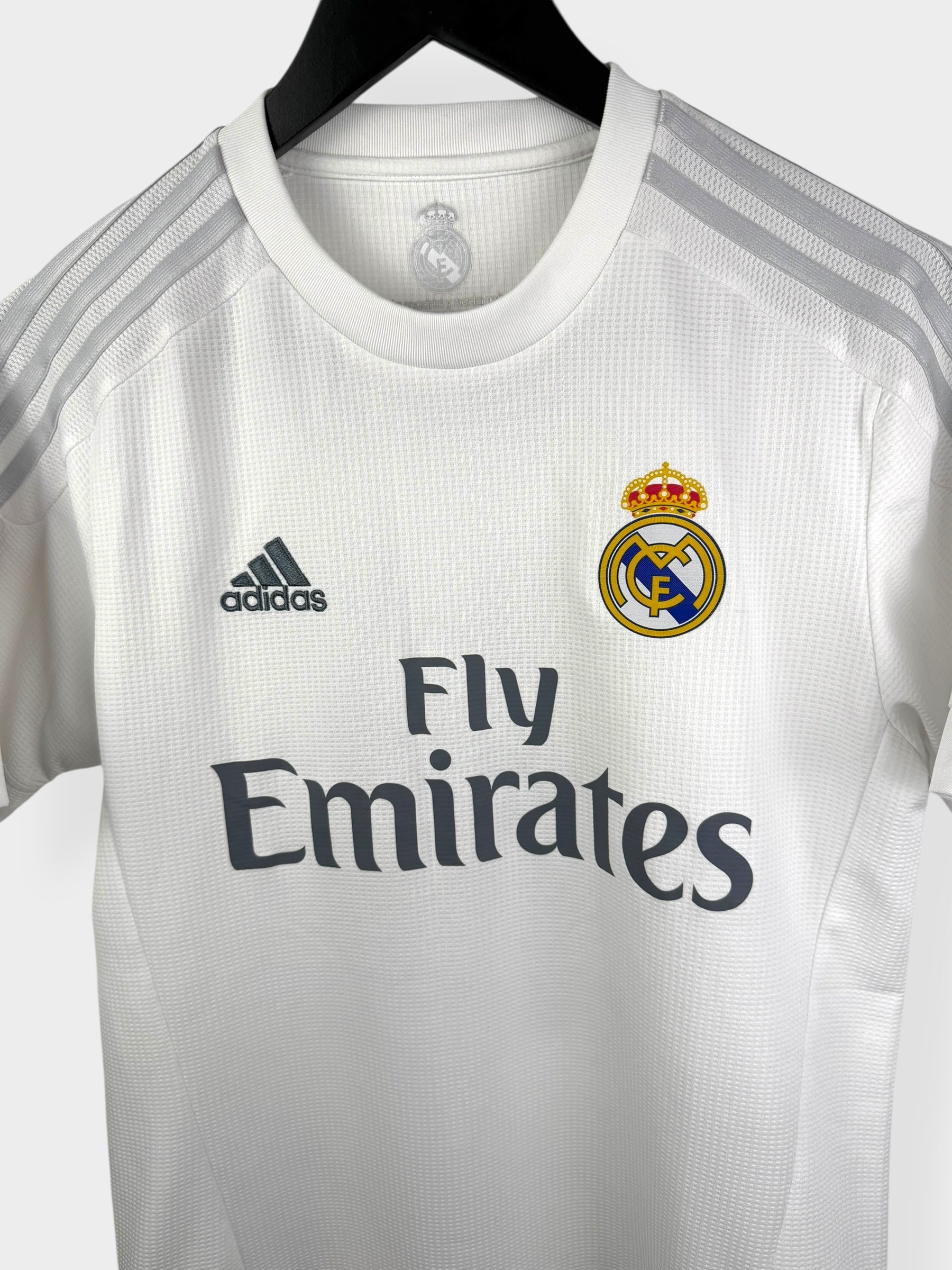 2015-16 REAL MADRID HOME SHIRT BALE #11 S