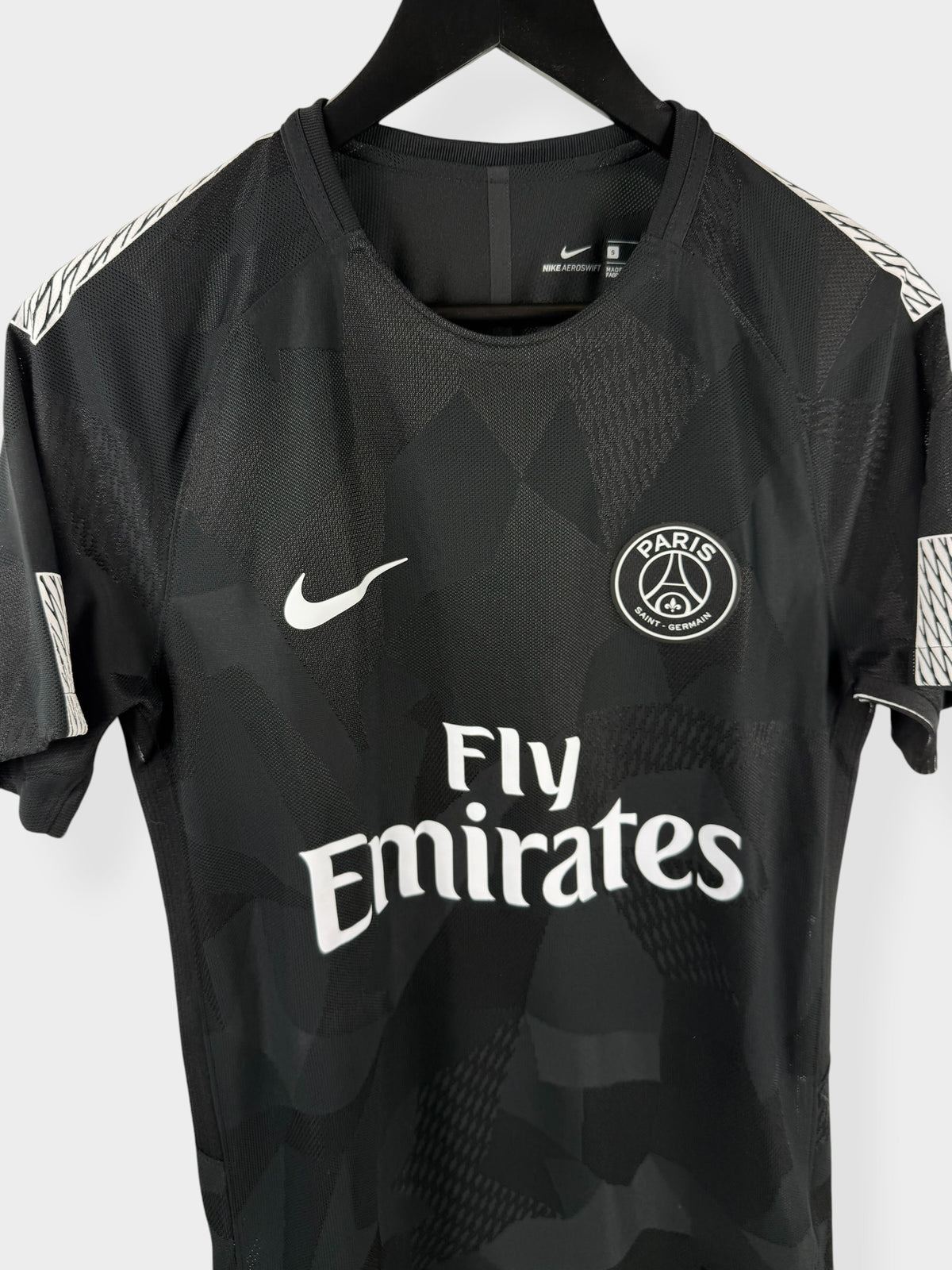 2017-18 PARIS SAINT-GERMAIN PLAYER ISSUE THIRD SHIRT S - Authentic Football Club