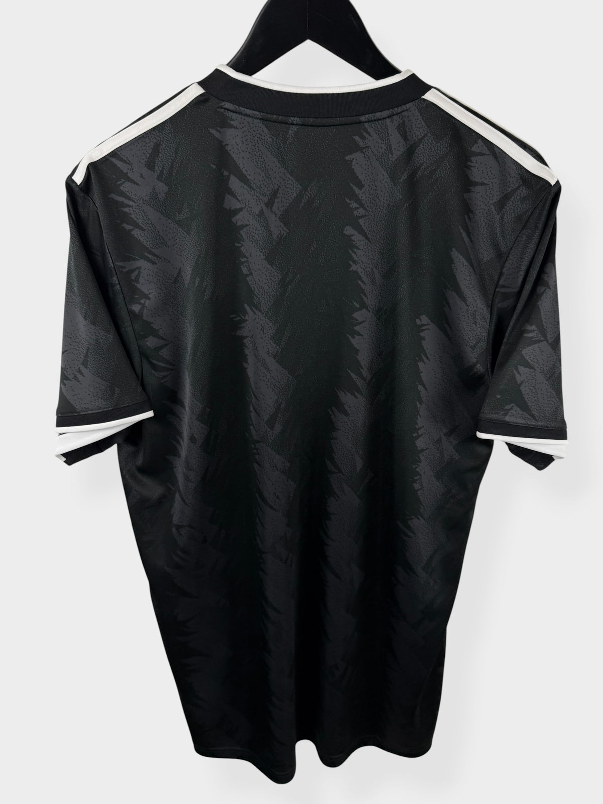 MAILLOT EXTÉRIEUR DE LA JUVENTUS 2022-23 L