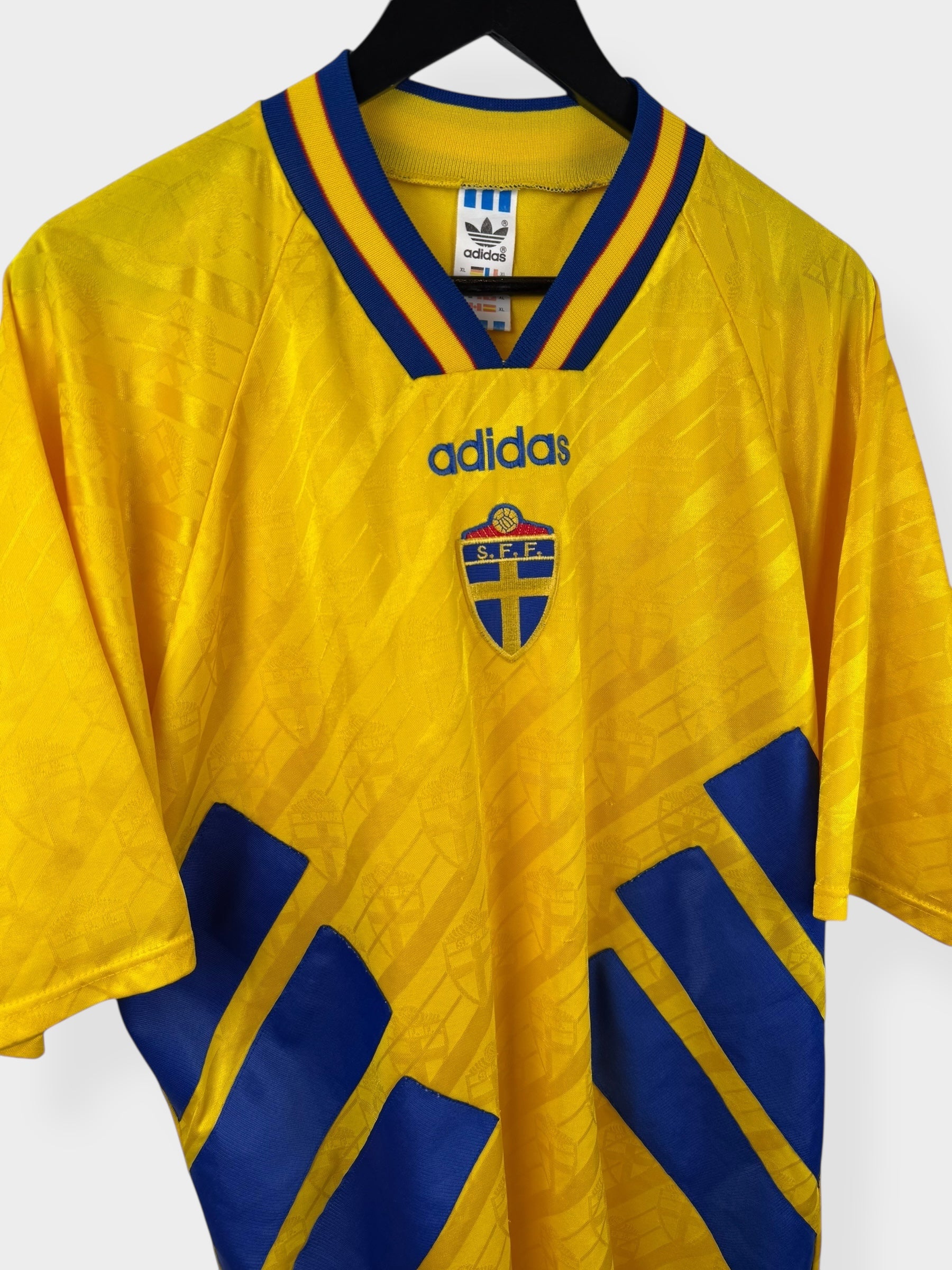 1994-96 SWEDEN HOME SHIRT XL - Authentic Football Club
