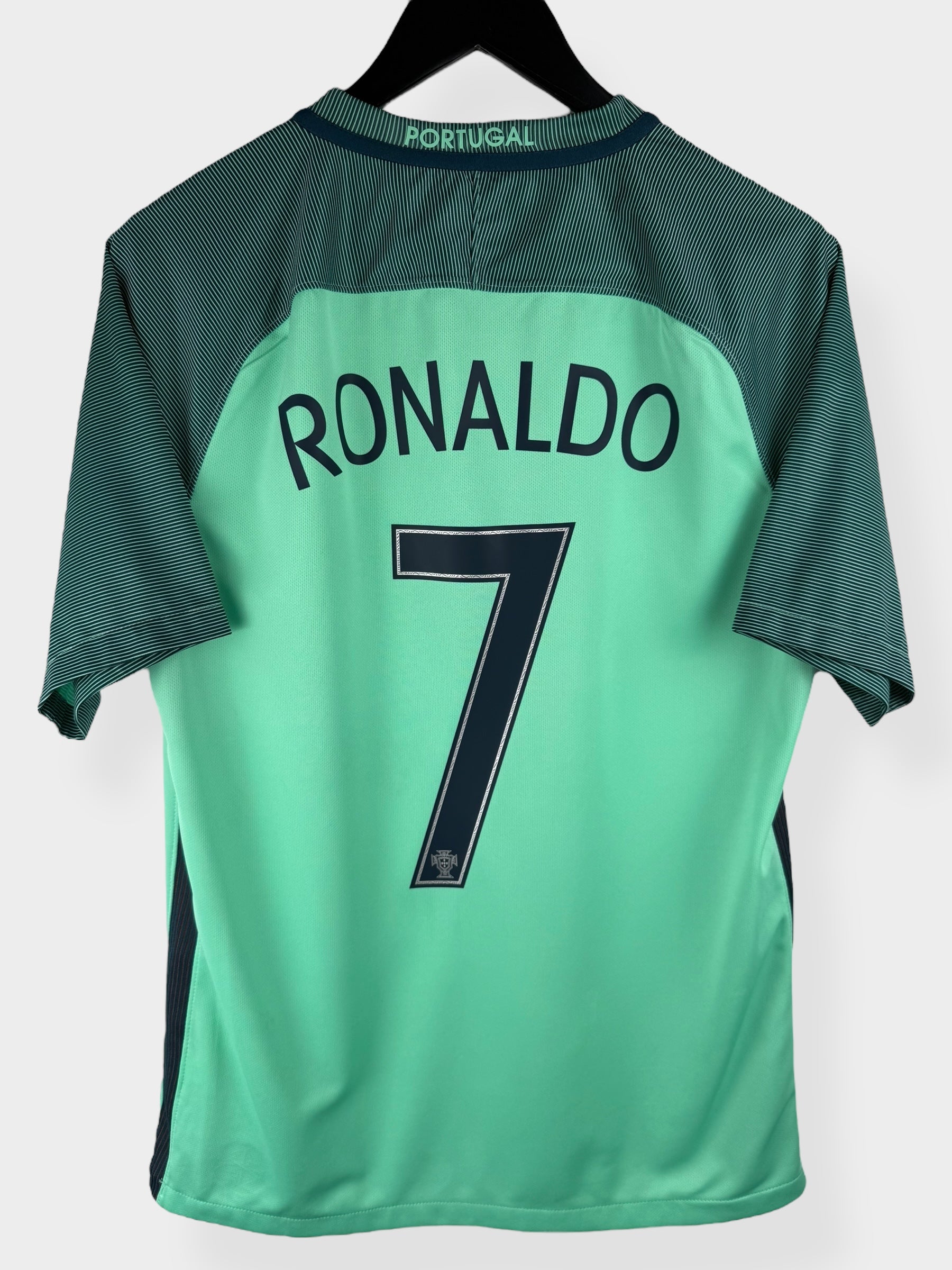 2016-17 PORTUGAL AWAY SHIRT RONALDO #7 M