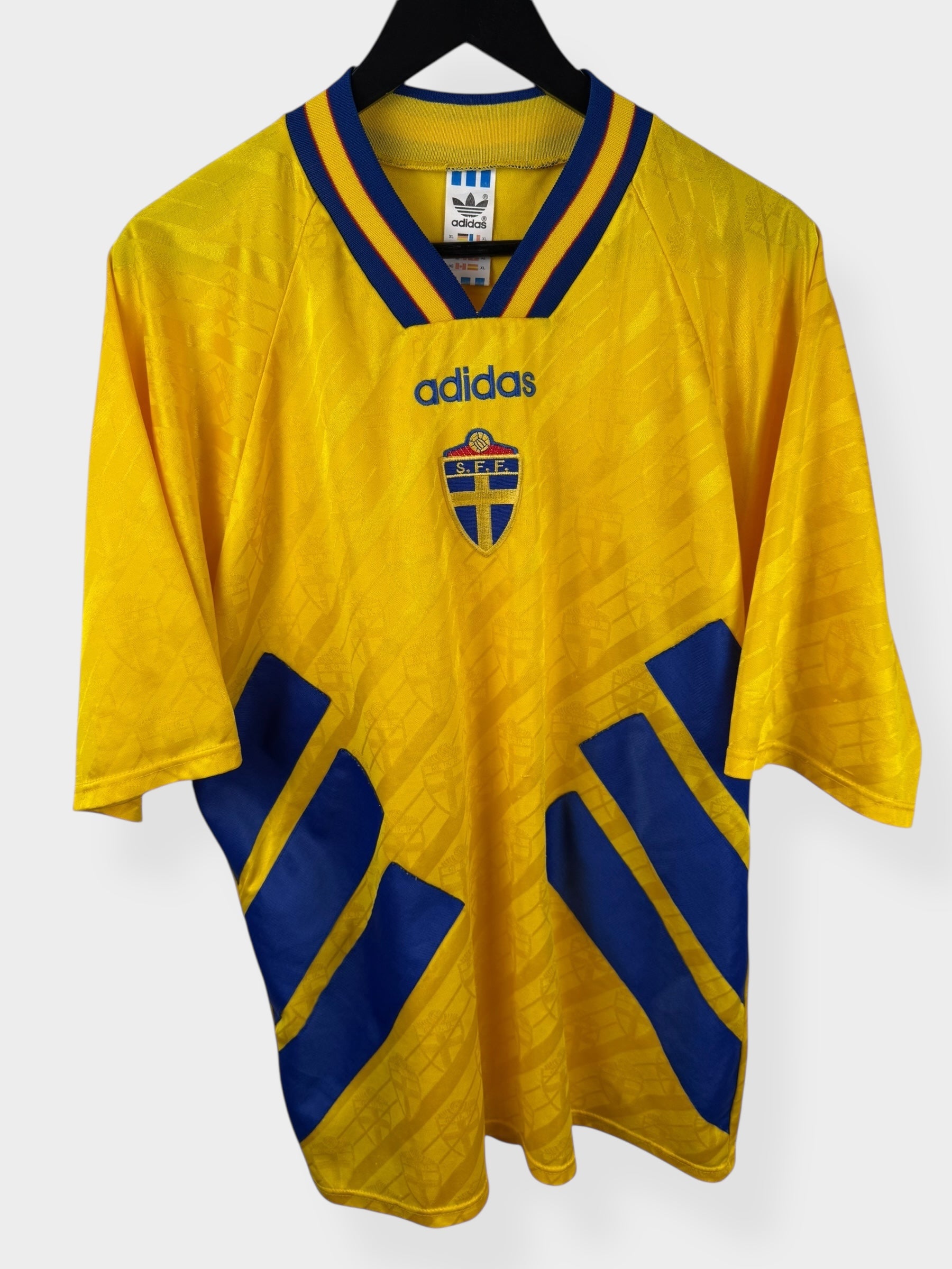 1994-96 SWEDEN HOME SHIRT XL - Authentic Football Club