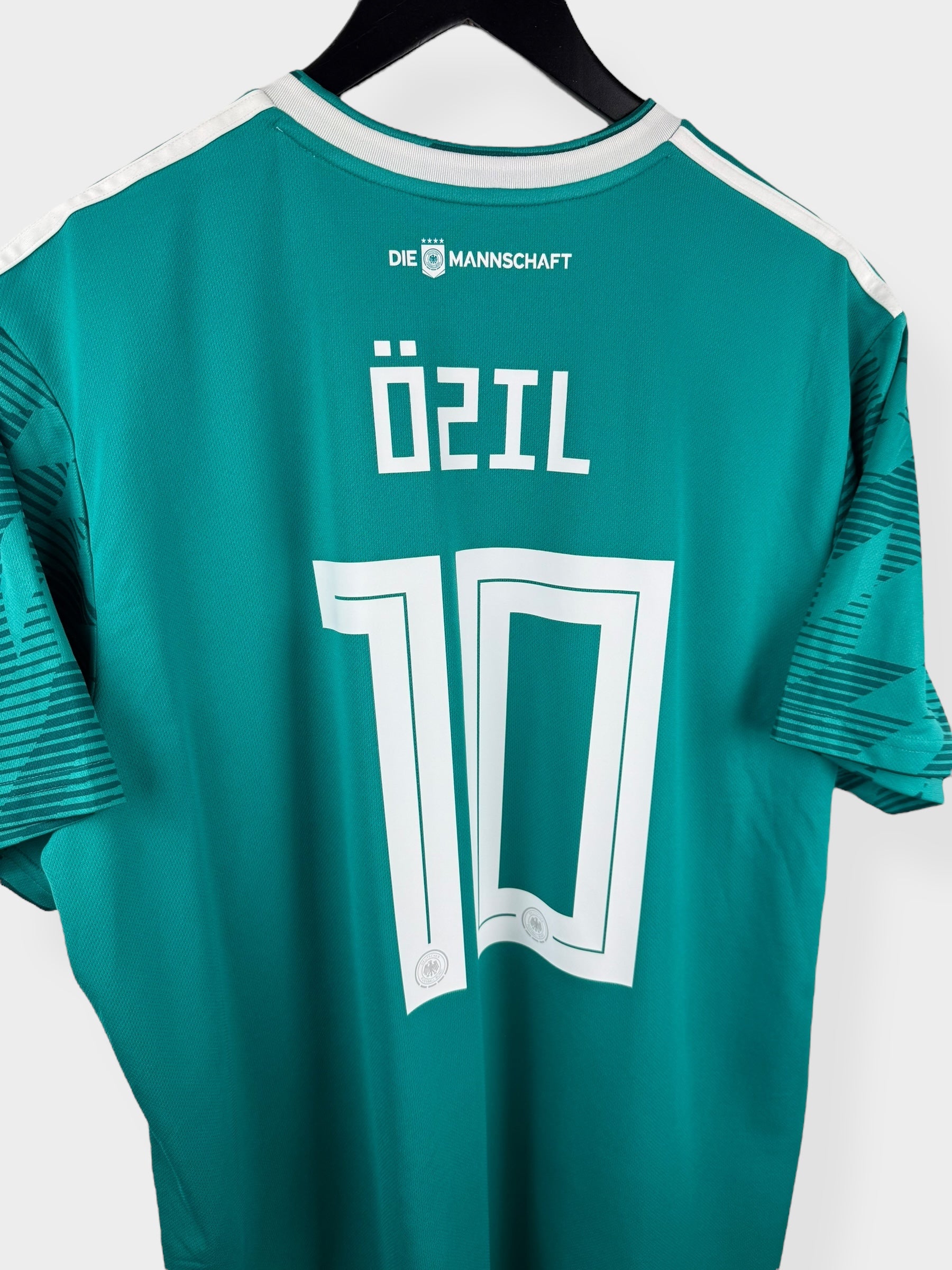 2018-19 DEUTSCHLAND AUSWÄRTSTRIKOT ÖZIL #10 XXL