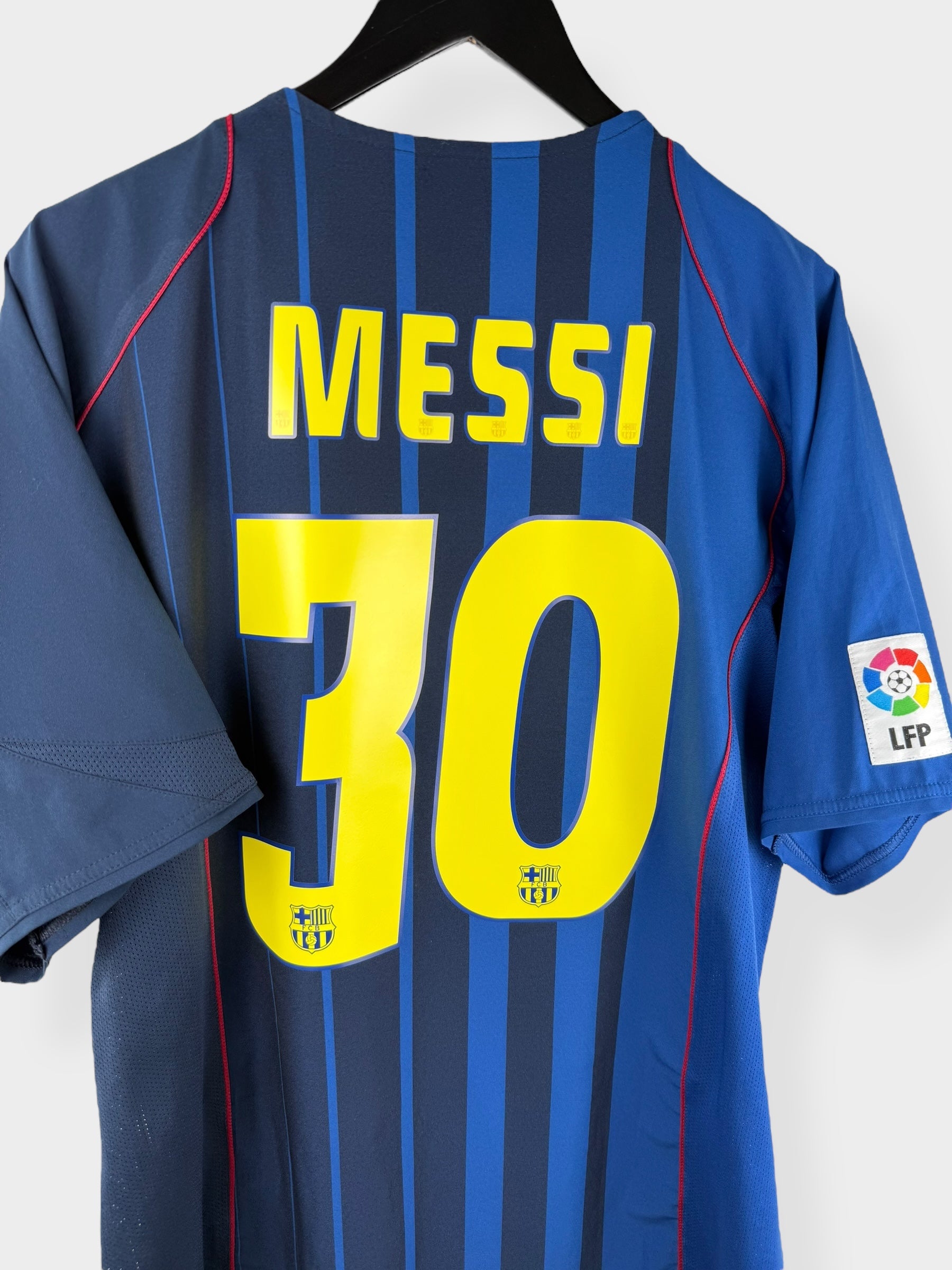2004-05 BARCELONA UITSHIRT MESSI #30 XL