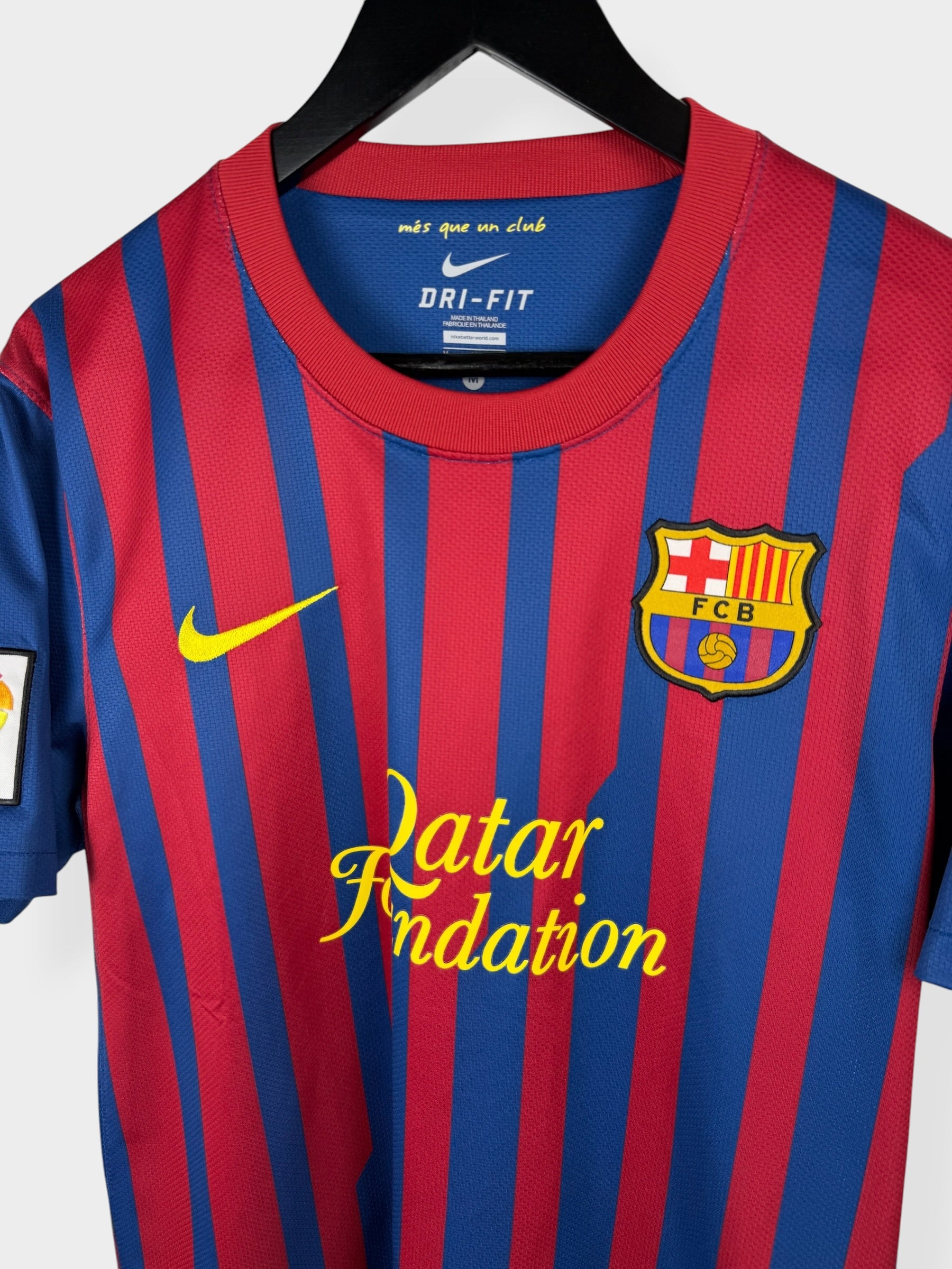2011-12 BARCELONA HOME SHIRT INIESTA #8 M