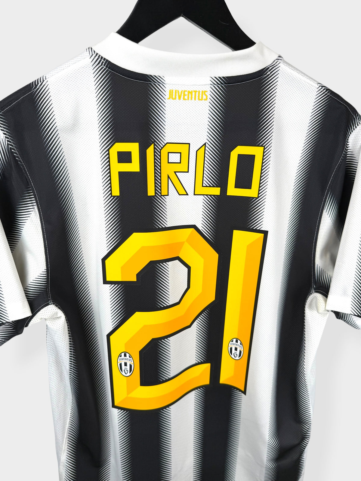 2011-12 JUVENTUS HEIMTRIKOT PIRLO #21 S