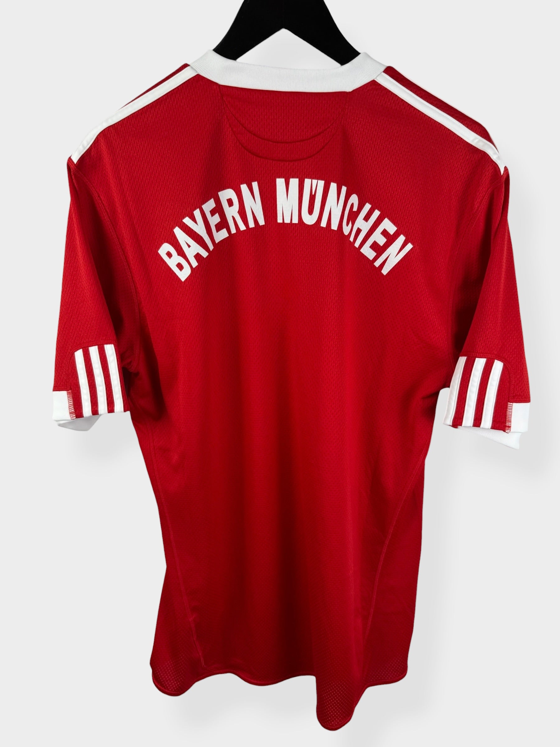 2009-10 BAYERN MUNICH HOME SHIRT L