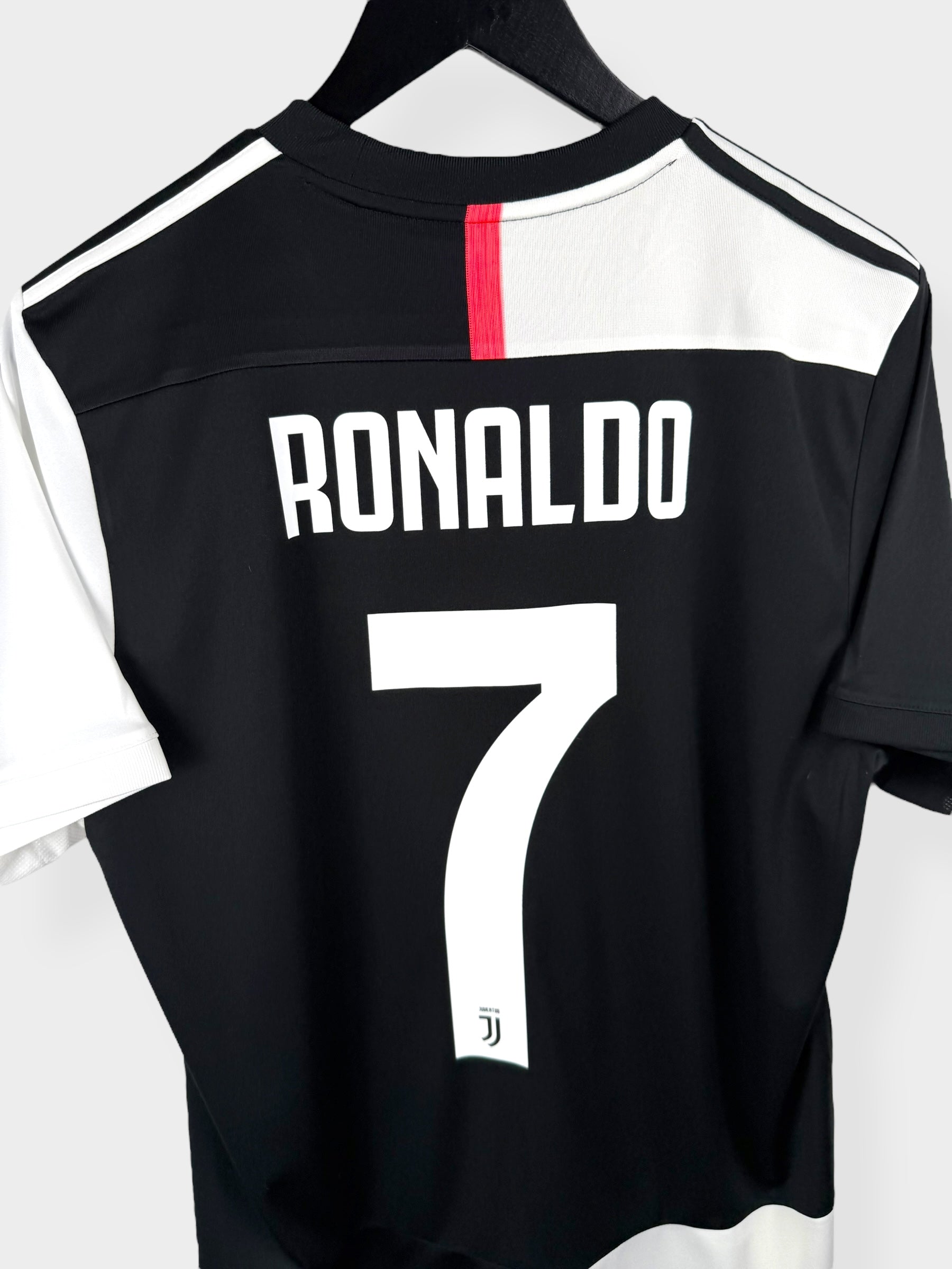 2019-20 JUVENTUS HOME SHIRT RONALDO #7 M