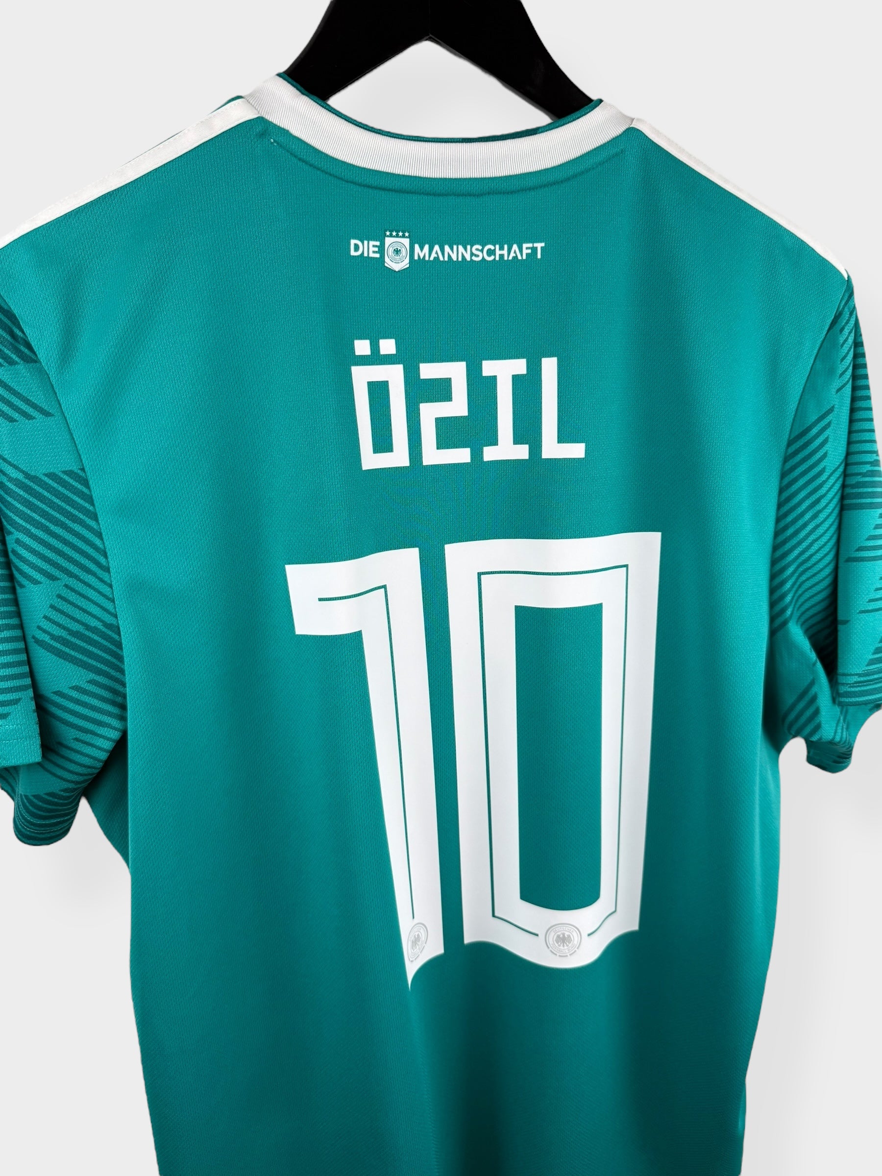 2018-19 DEUTSCHLAND AUSWÄRTSTRIKOT ÖZIL #10 L