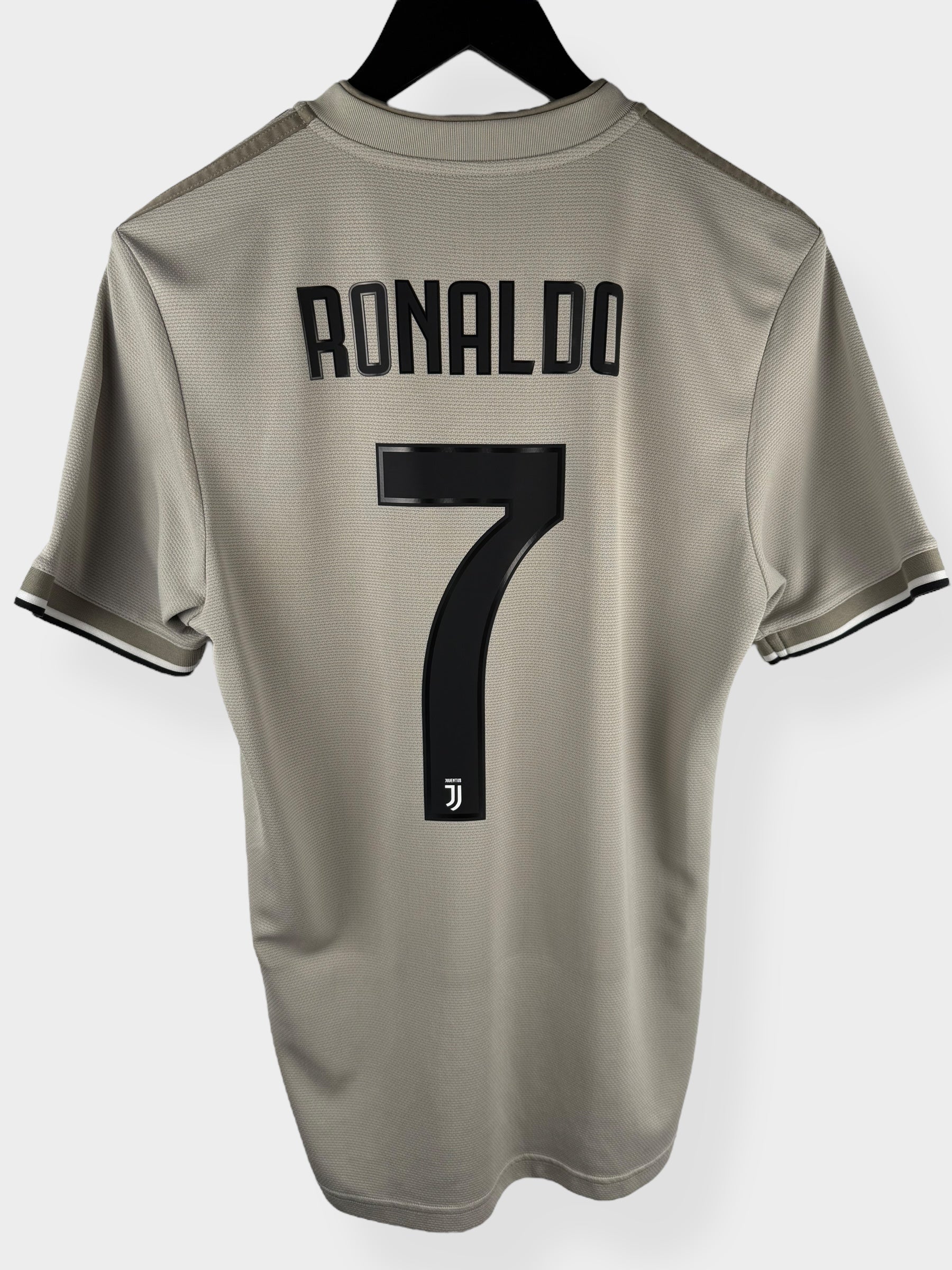 2018-19 JUVENTUS AWAY SHIRT RONALDO #7 M