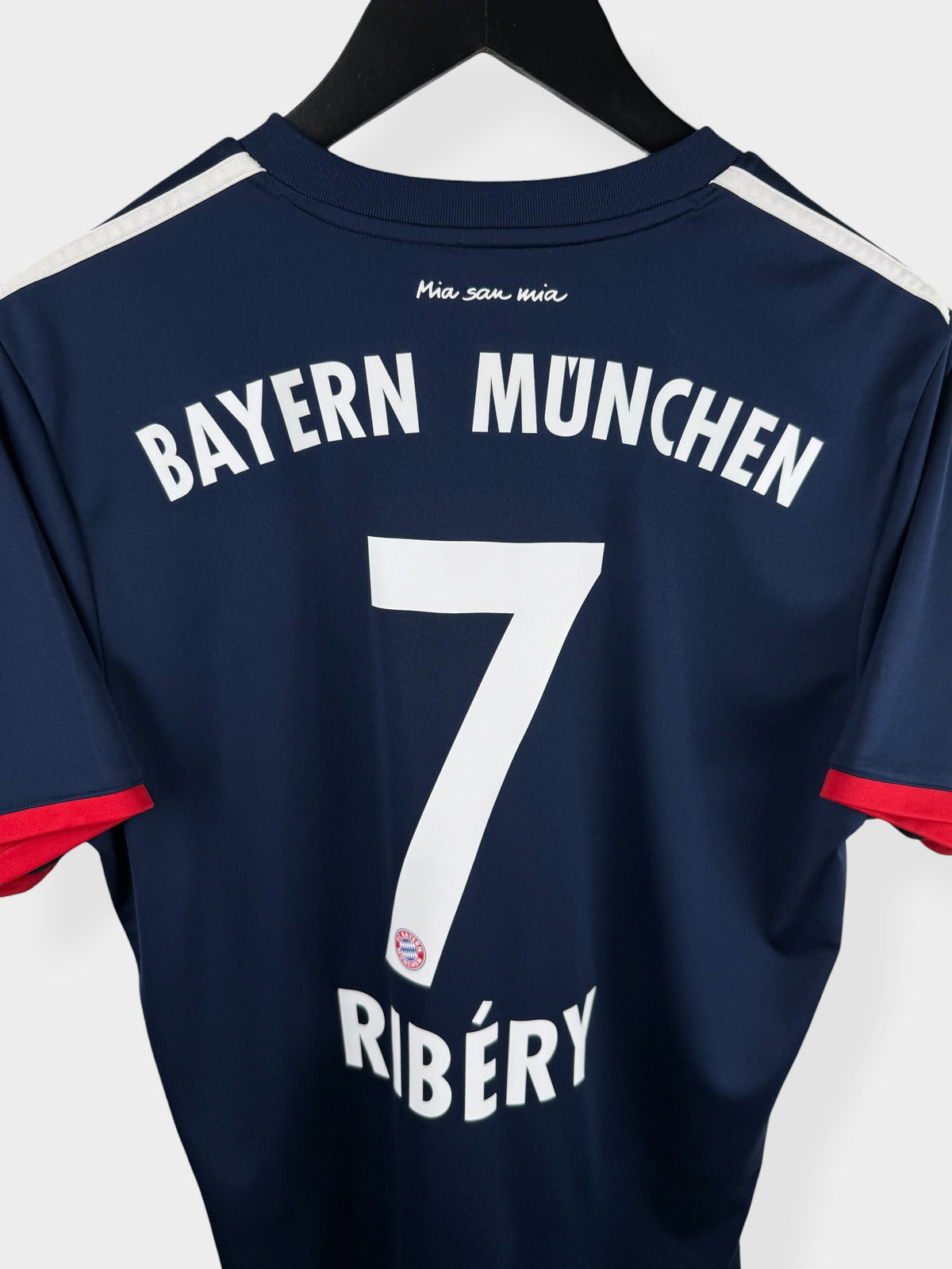 2017-18 BAYERN MUNICH AWAY SHIRT RIBERY #7 M